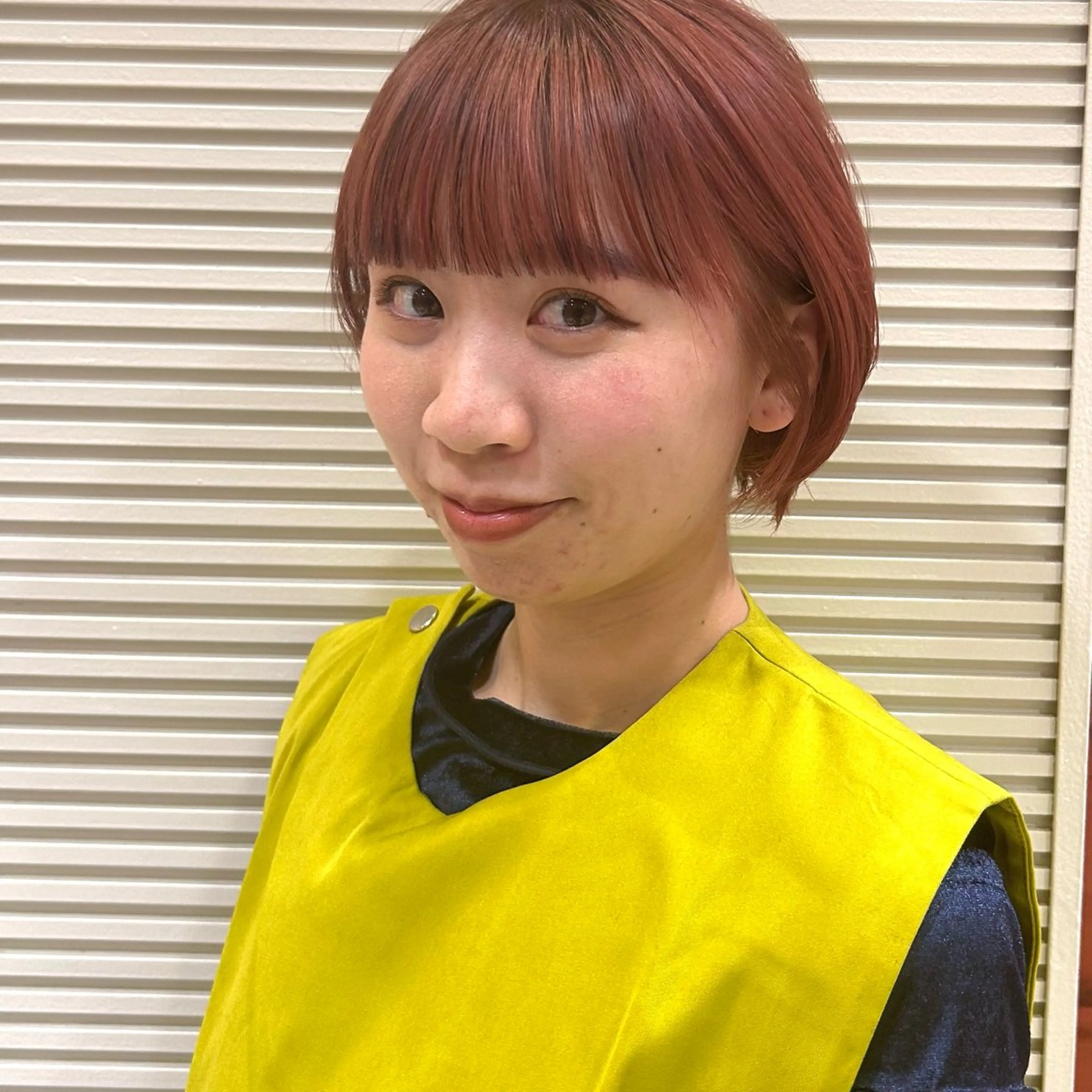 ミディアム カラー カット ヘアカラー トリートメント 💙ルル💙 ハイトーン/レイヤーのヘアスタイル