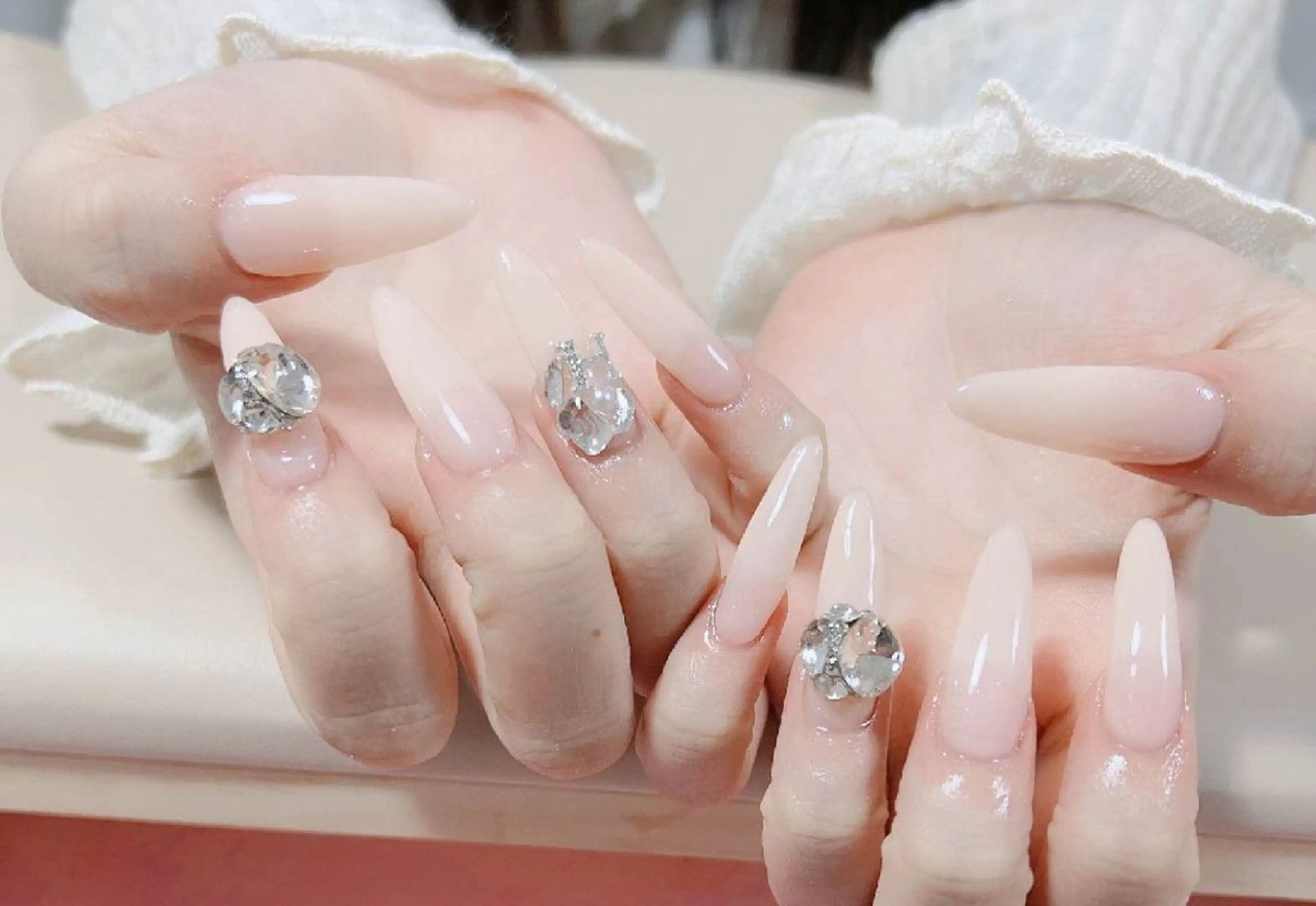 ネイル チークネイル 長さ出し フットネイル フレンチネイル ガラスフレンチ RiRi ネイル/マツエクのネイルデザイン