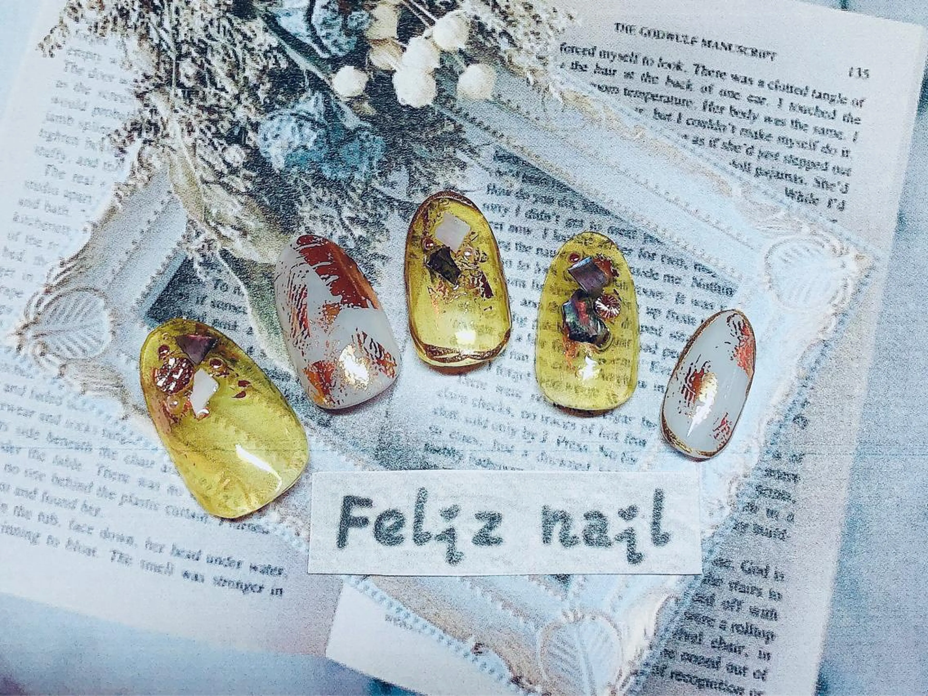 ネイル ジェルネイル ニュアンスネイル パラジェル 春ネイル 黄色 ハンドネイル ユキカ （ネイリスト）のネイルデザイン