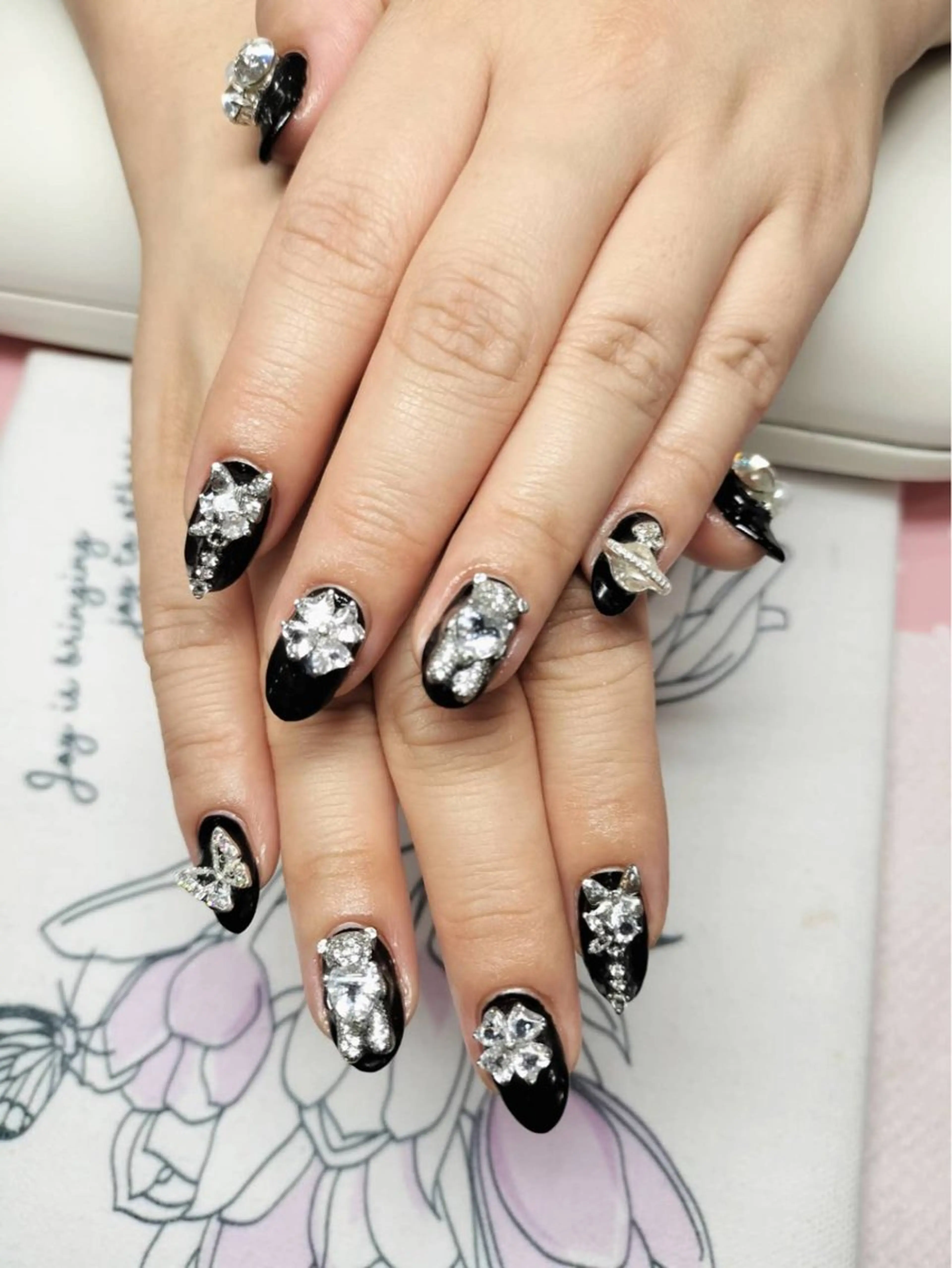 ネイル Ui_Amor (パラジェル)のネイルデザイン