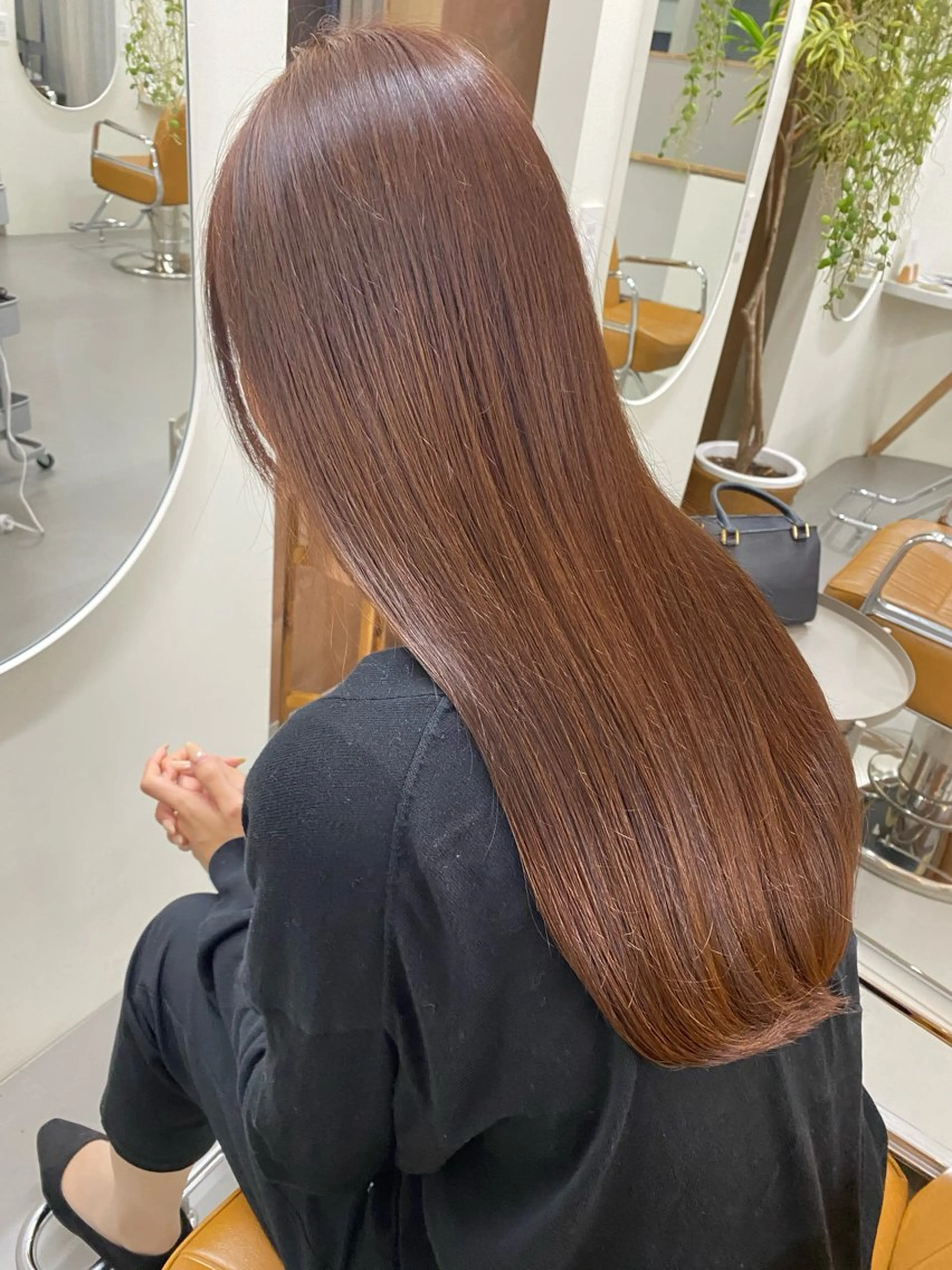 カラー ブラウンカラー バイオレットカラー fab.所属・檜 果歩のヘアスタイル