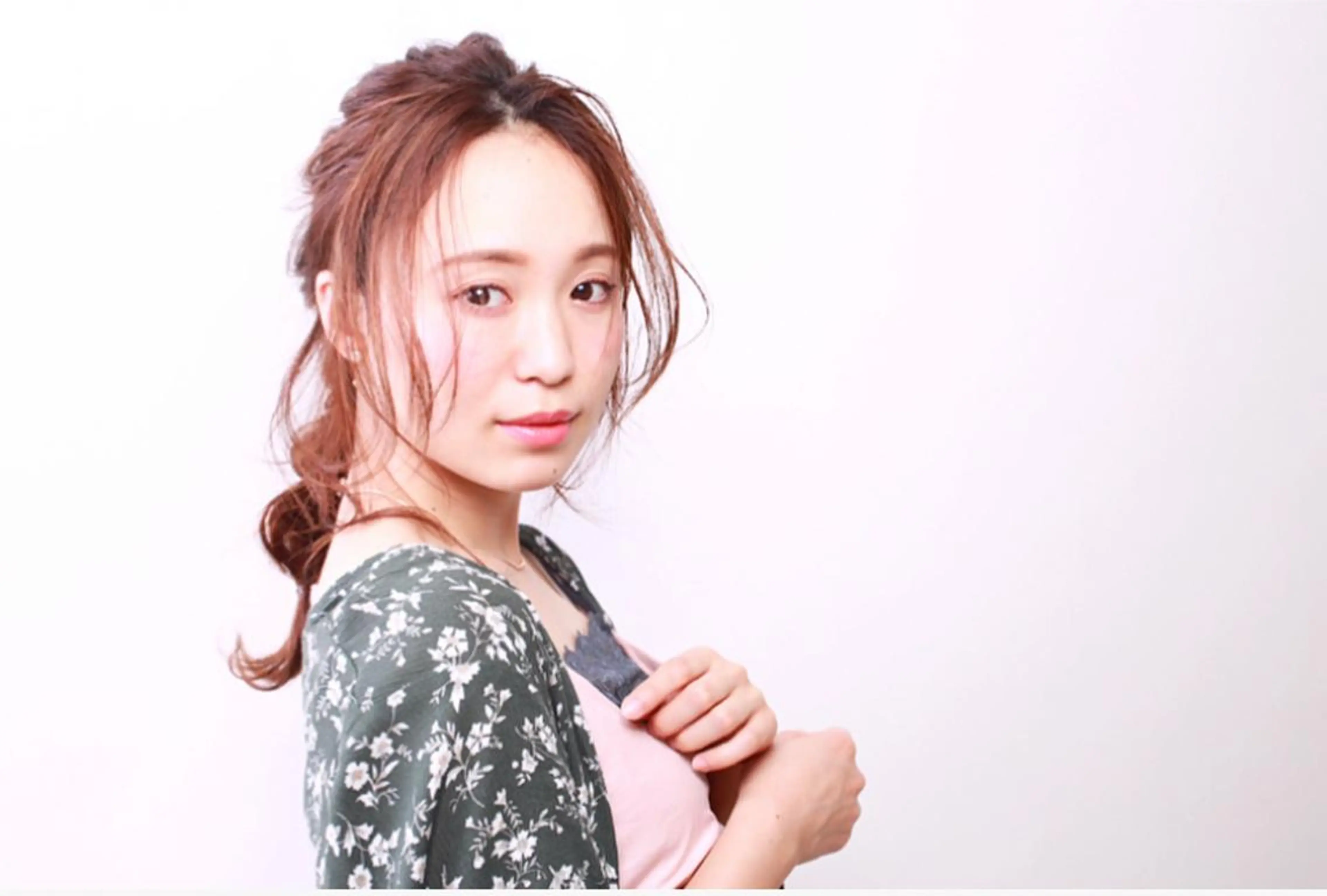 ミディアム レイヤーカット IDEA 柏の葉KOILRINKGARAGE所属・お洒落満足度 ◎💮井上のヘアスタイル