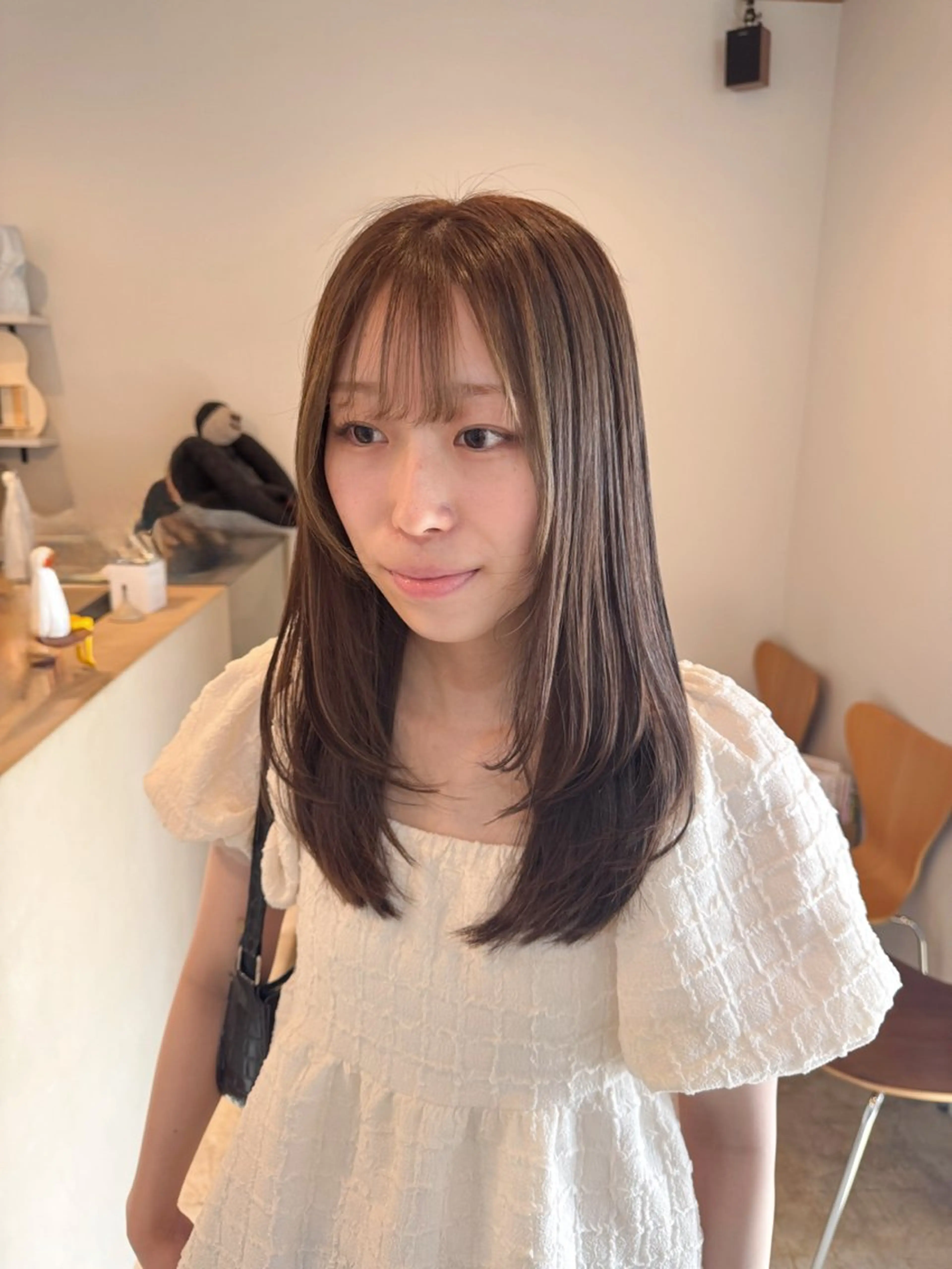 ミディアム カット トリートメント 川端 明莉のヘアスタイル