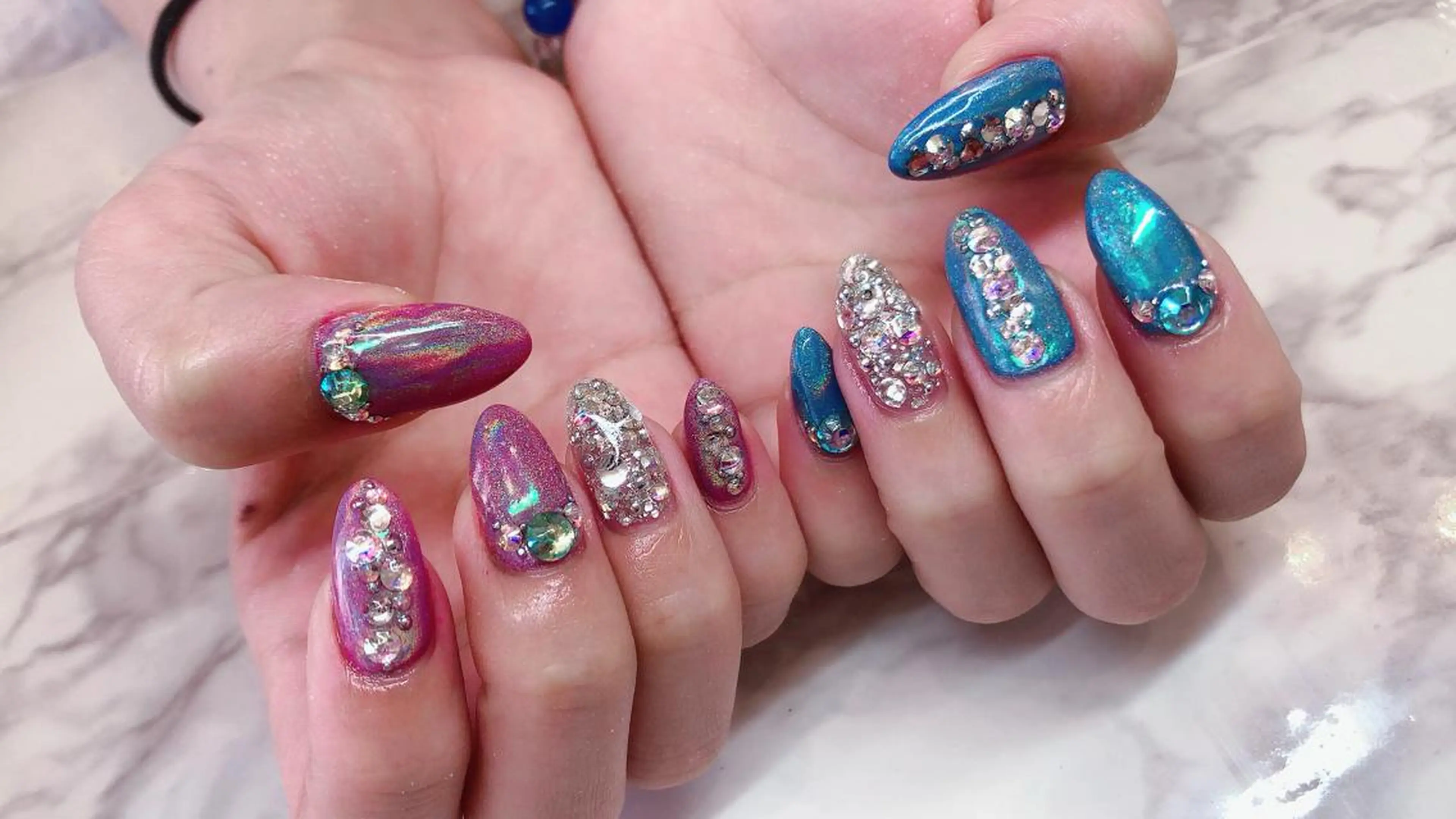 ネイル noix nail &eyeのネイルデザイン