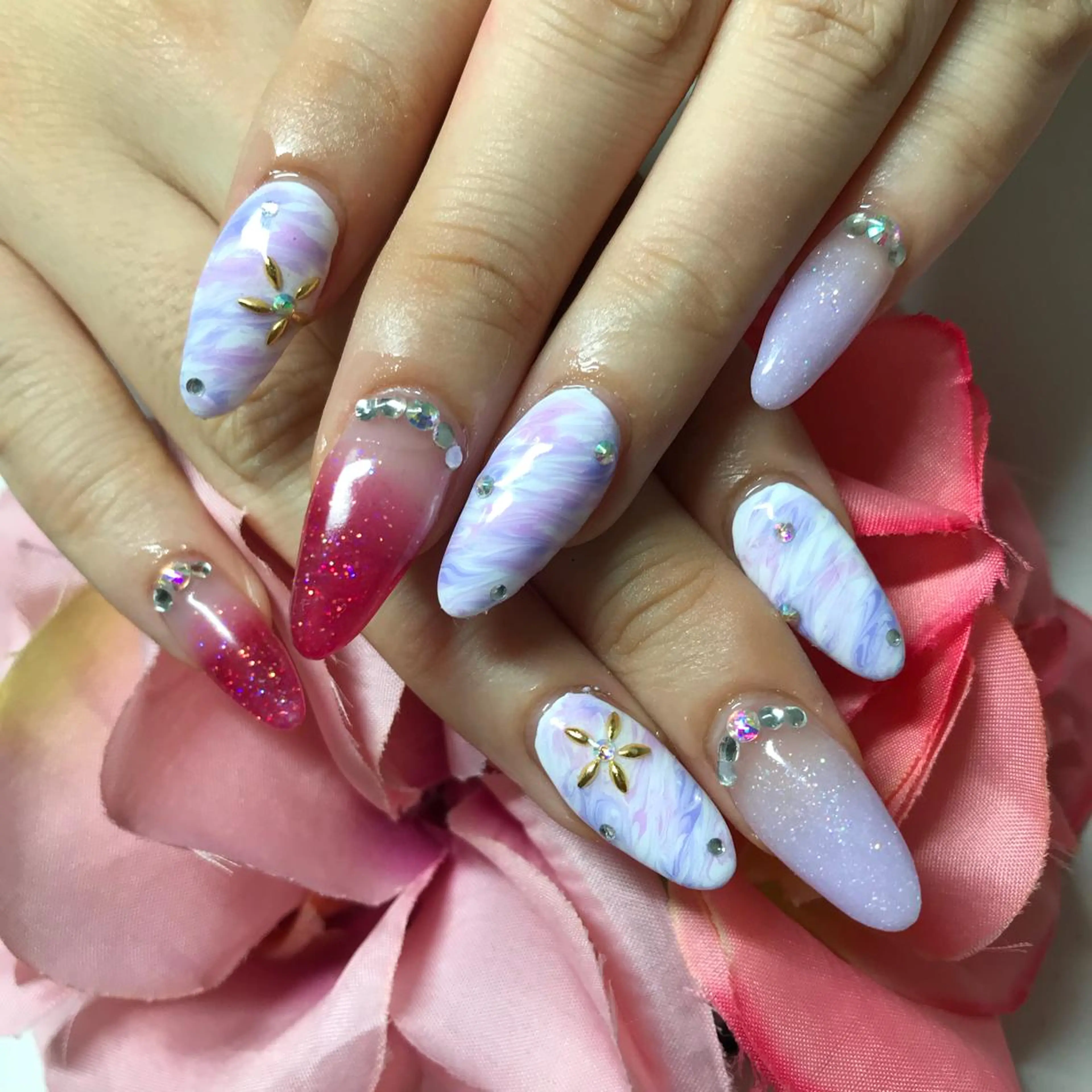 セミロング ネイル アートネイル ストーンネイル 《LB》ラブリエ Nail&eyeのマツエク・マツパデザイン