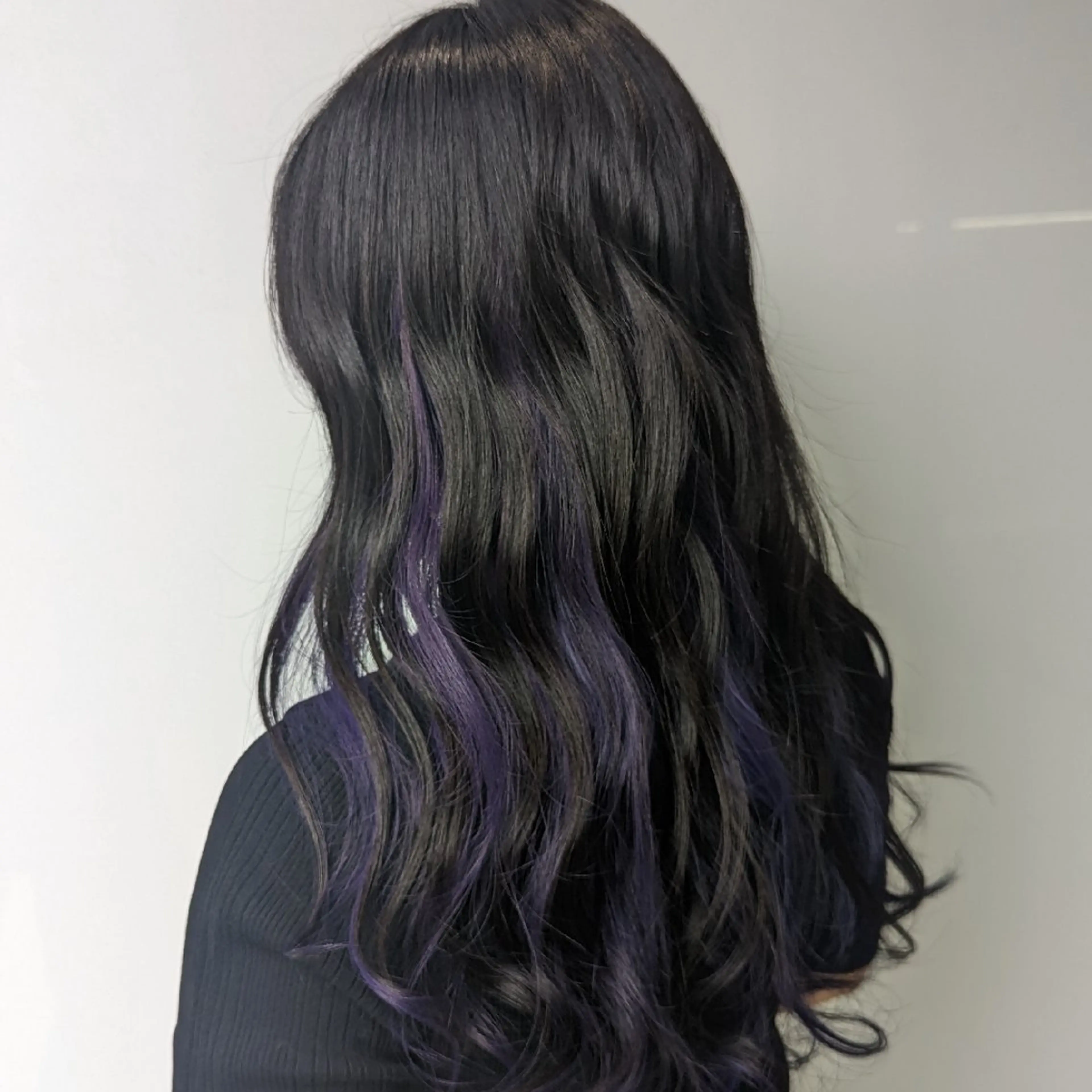 ロング カラー インナーカラー パープルカラー カット ヘアカラー トリートメント fuwat所属・秋葉原でカラーする なら🐉ちぇーたんのヘアスタイル