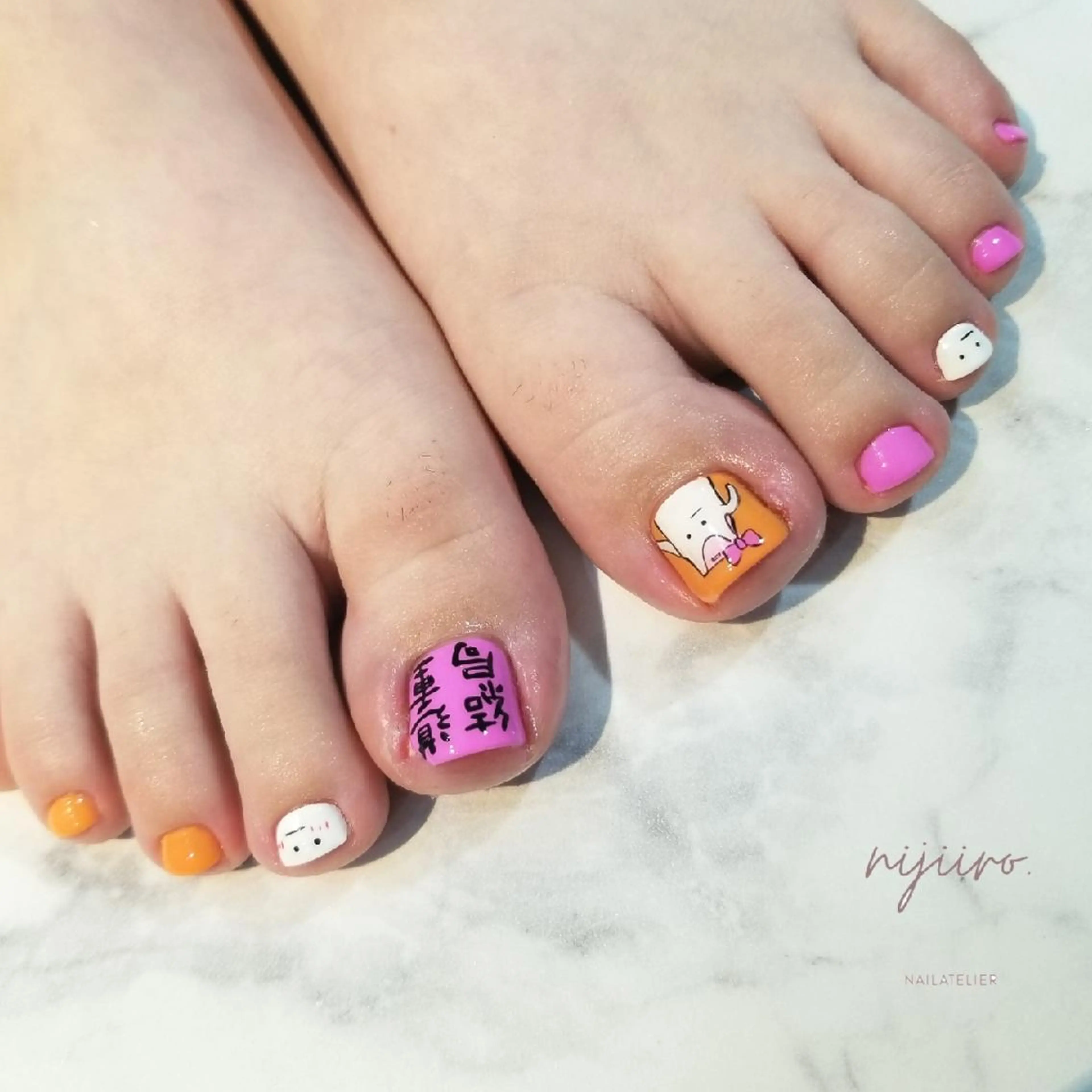 ネイル フットネイル nailatelier nijiiro.所属・nijiiro🌈 サトウのネイルデザイン