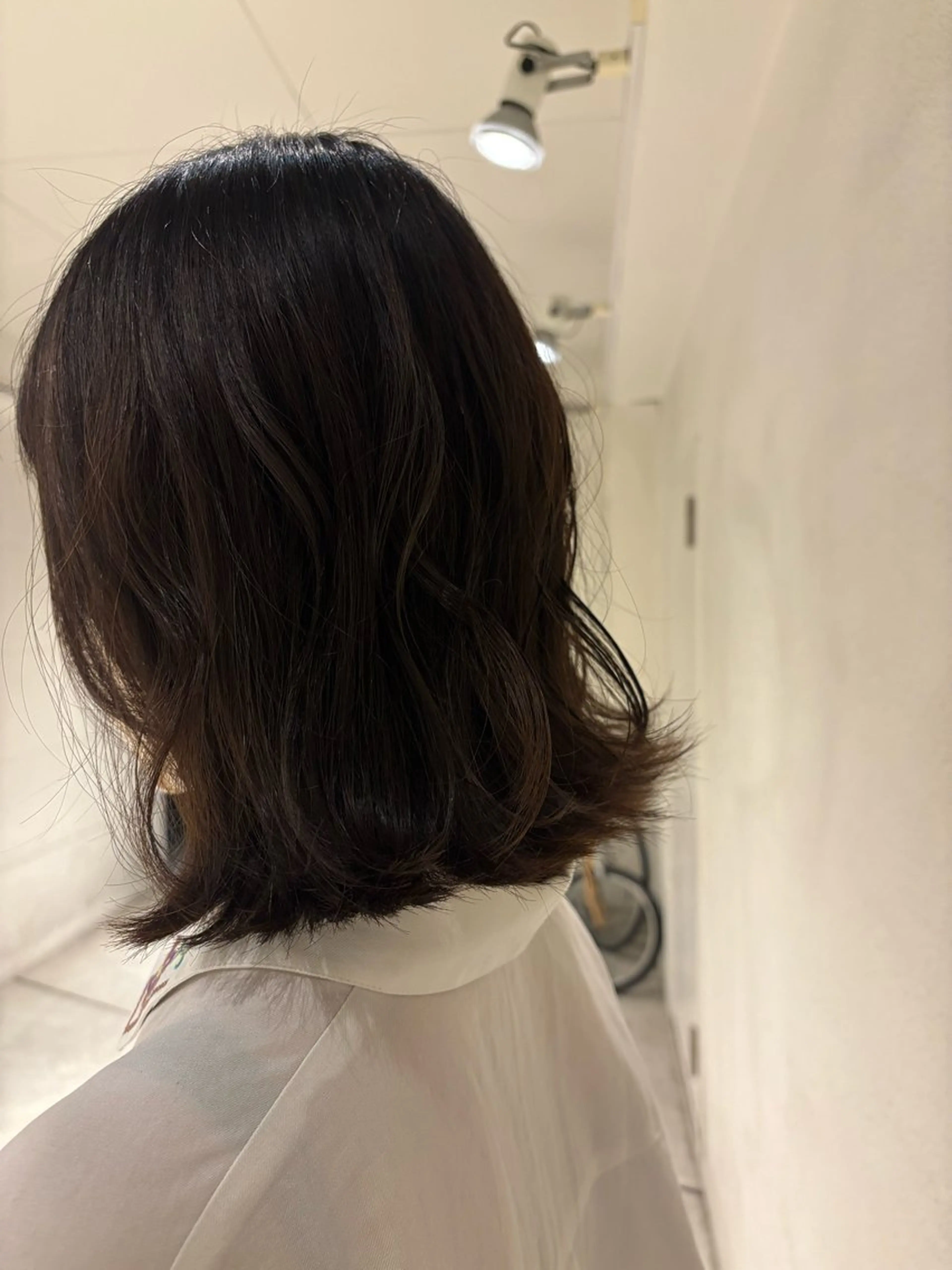 ミディアム ambient所属・渡邉 ひかるのヘアスタイル