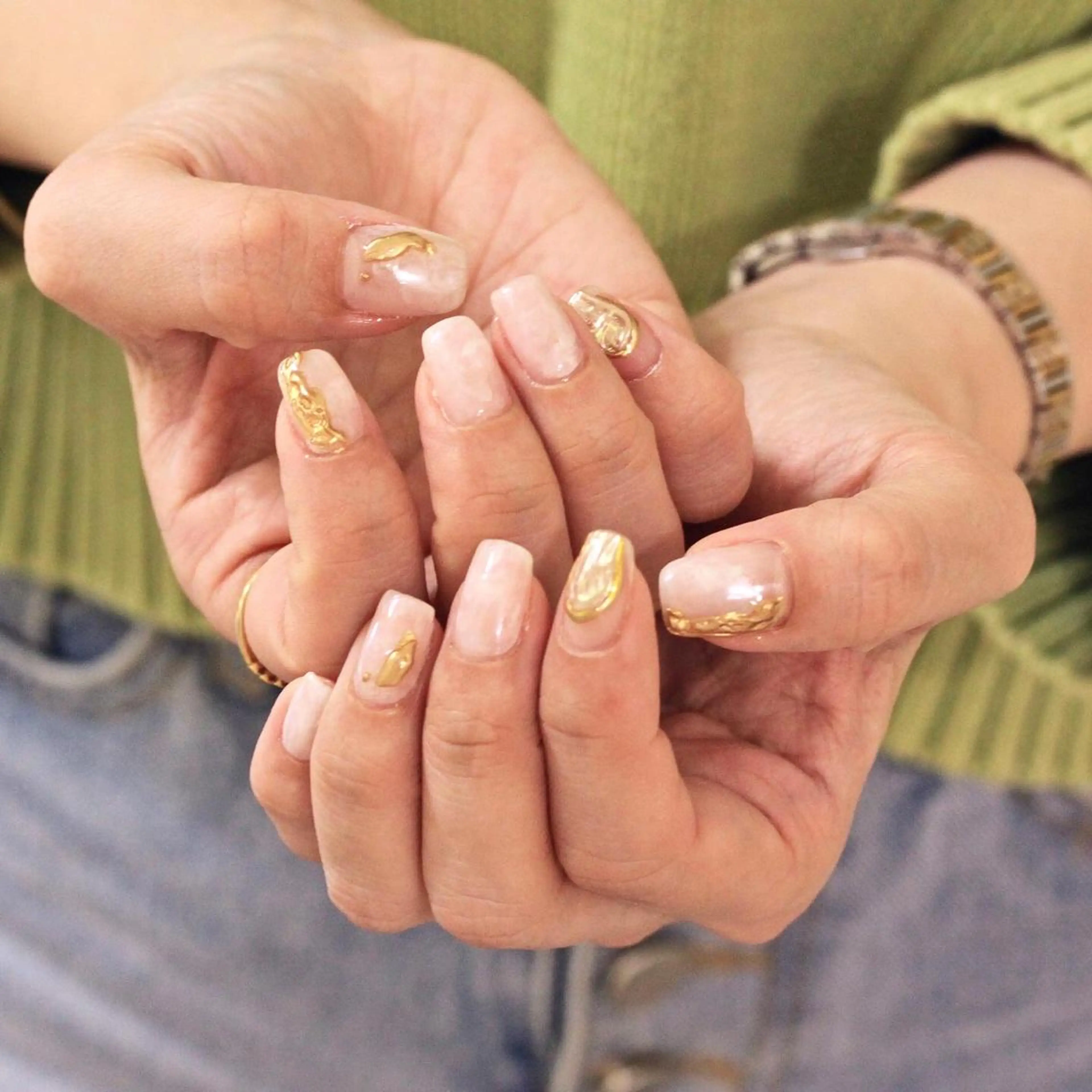 ネイル ホワイト ハンドネイル Elio所属・Elio 国泰寺のネイルデザイン