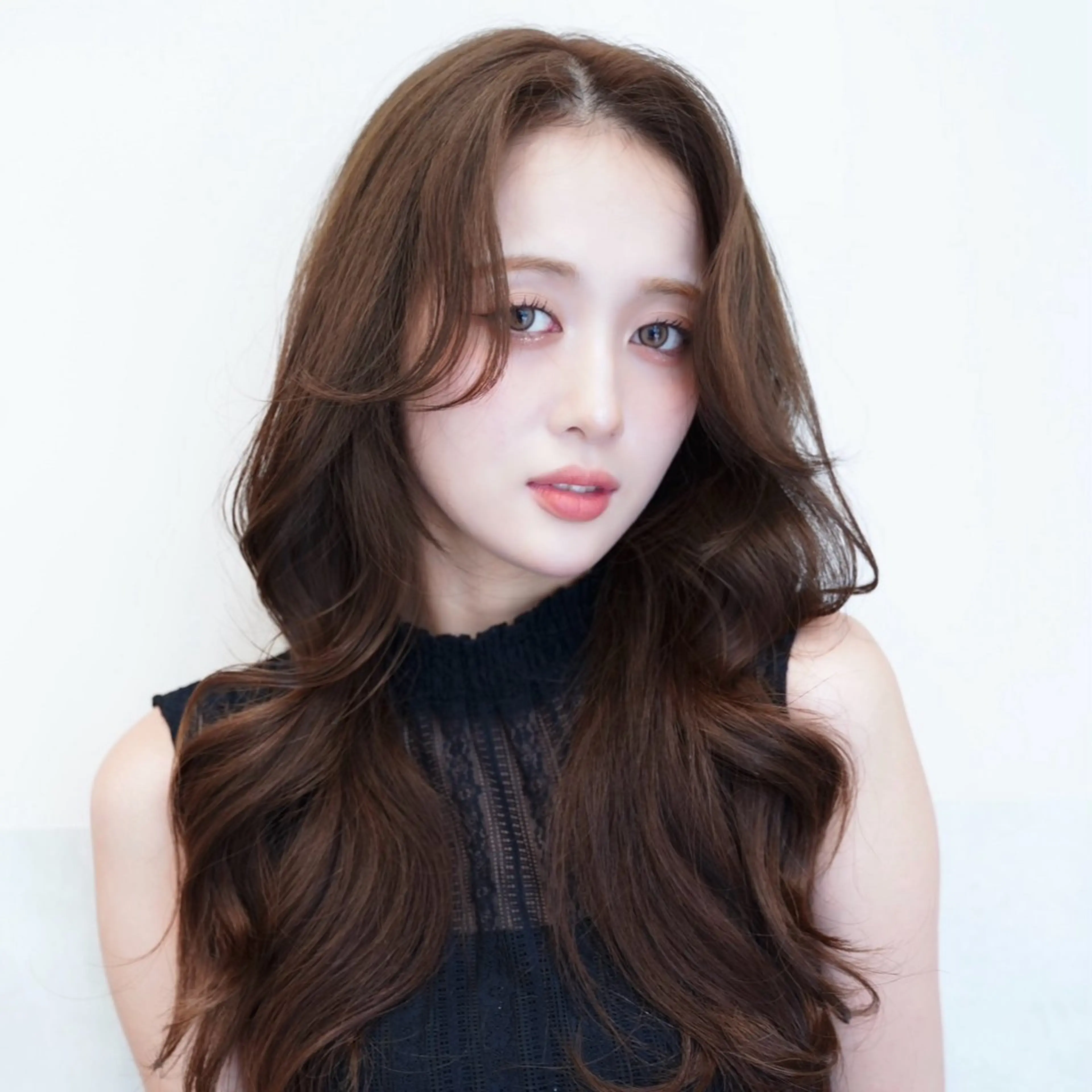 ロング ヘアカラー トリートメント 郷頭元太/レイヤー /透ける艶カラーのヘアスタイル