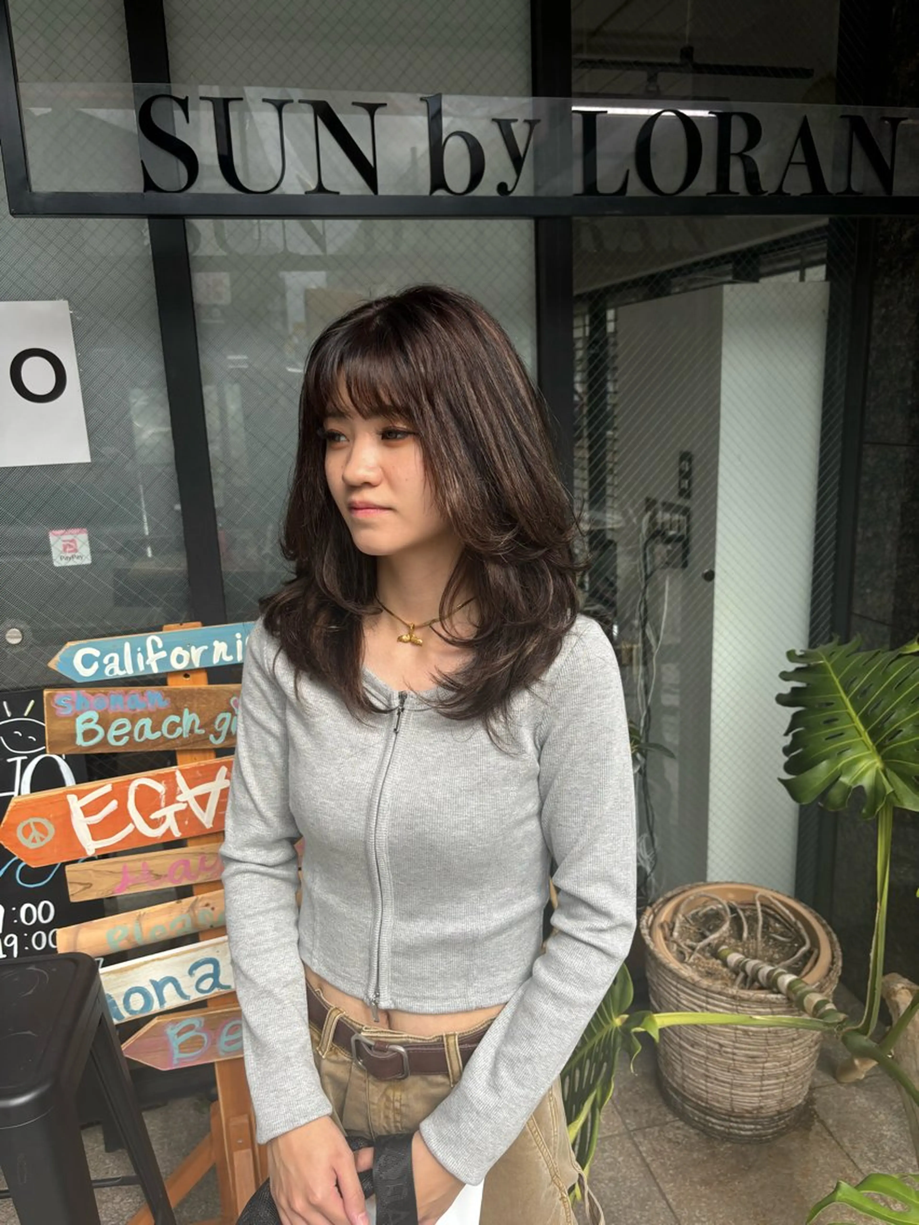 ミディアム カラー ハイライトカラー ハイライト レイヤーカット EGAO /藤沢/海外ヘアのヘアスタイル