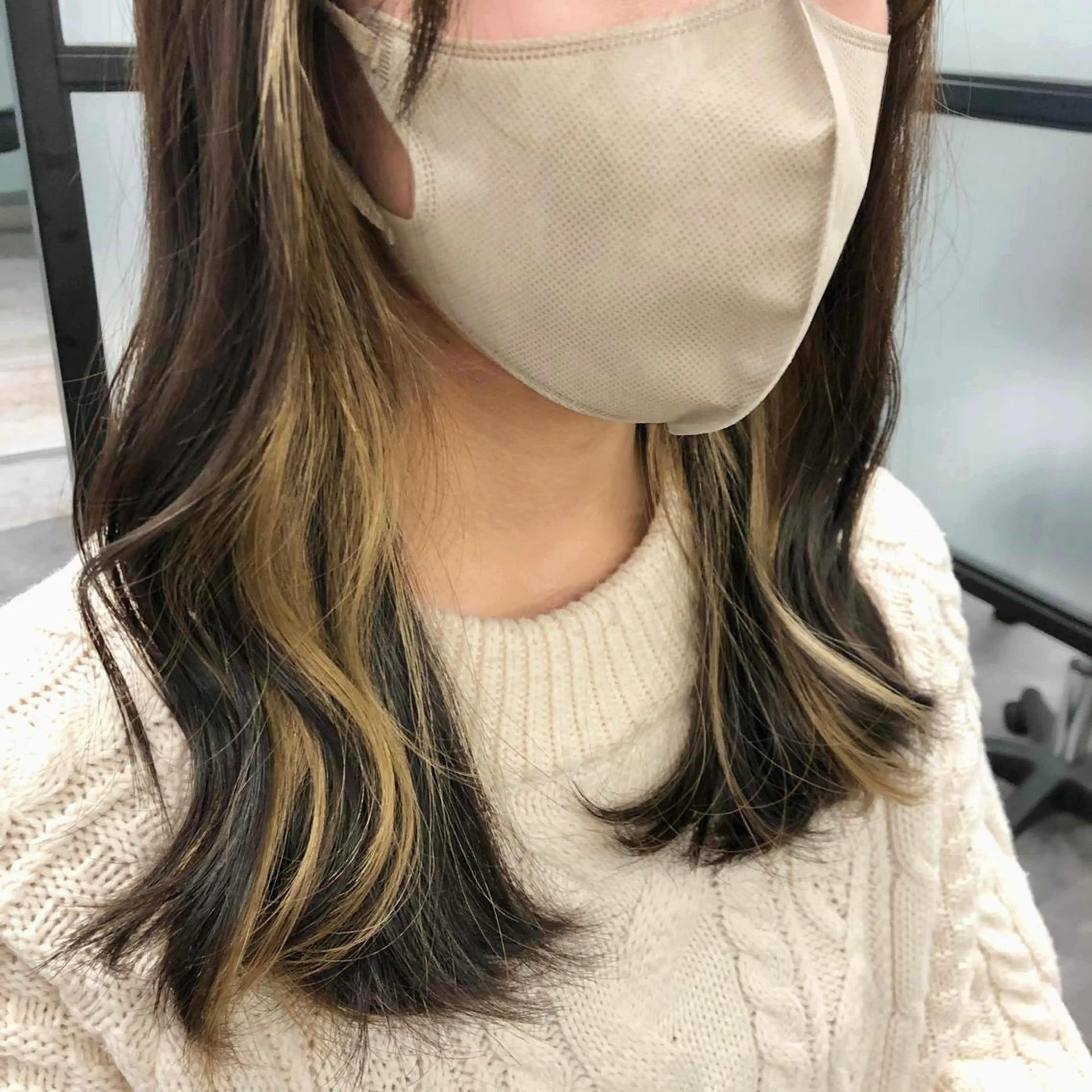 セミロング カラー バレイヤージュ ベージュカラー ブリーチ ケアブリーチ ダブルカラー N° aria 三軒茶屋のヘアスタイル