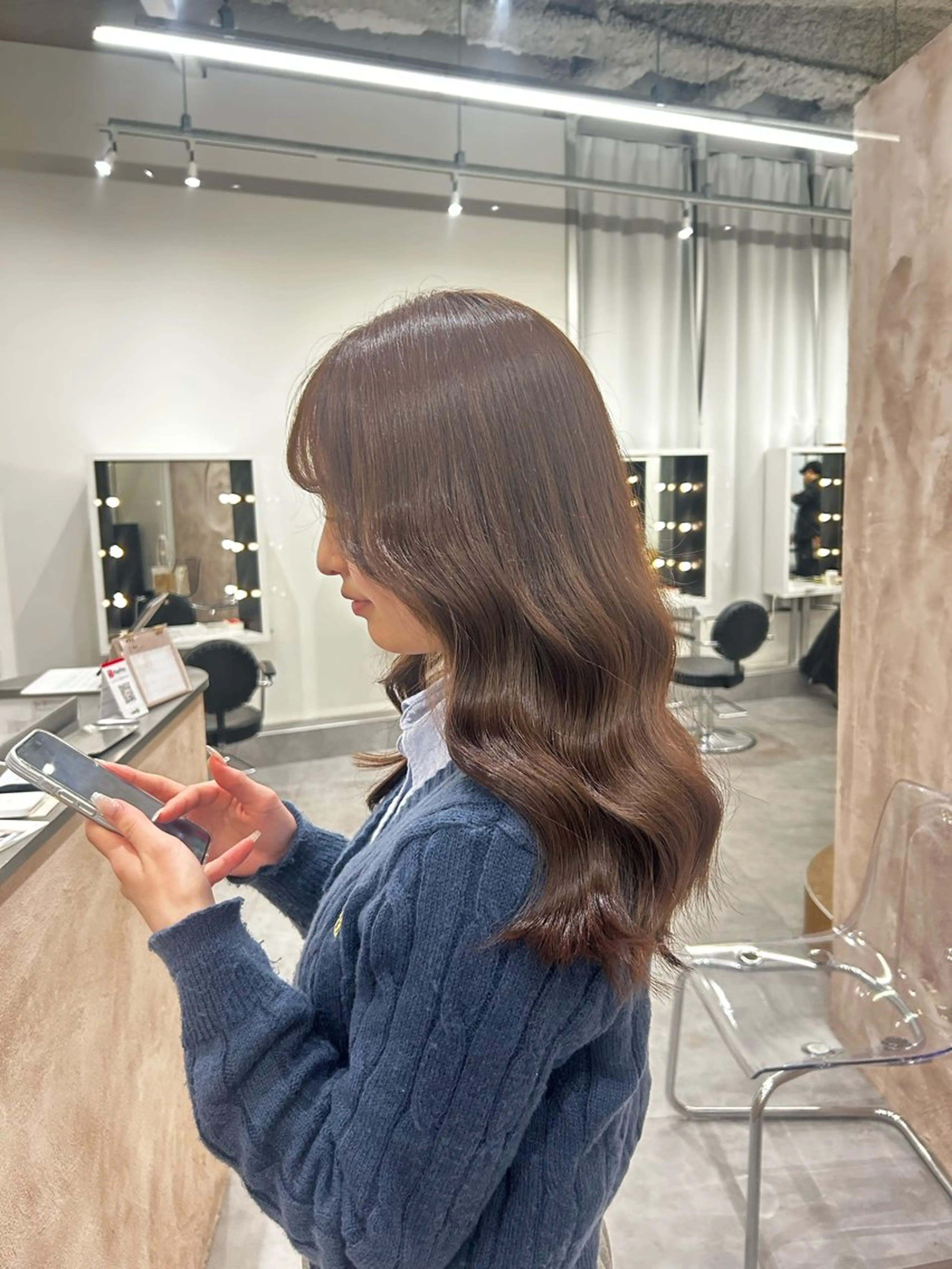 ミディアム みゆき/透明感カラー /カラー特化のヘアスタイル