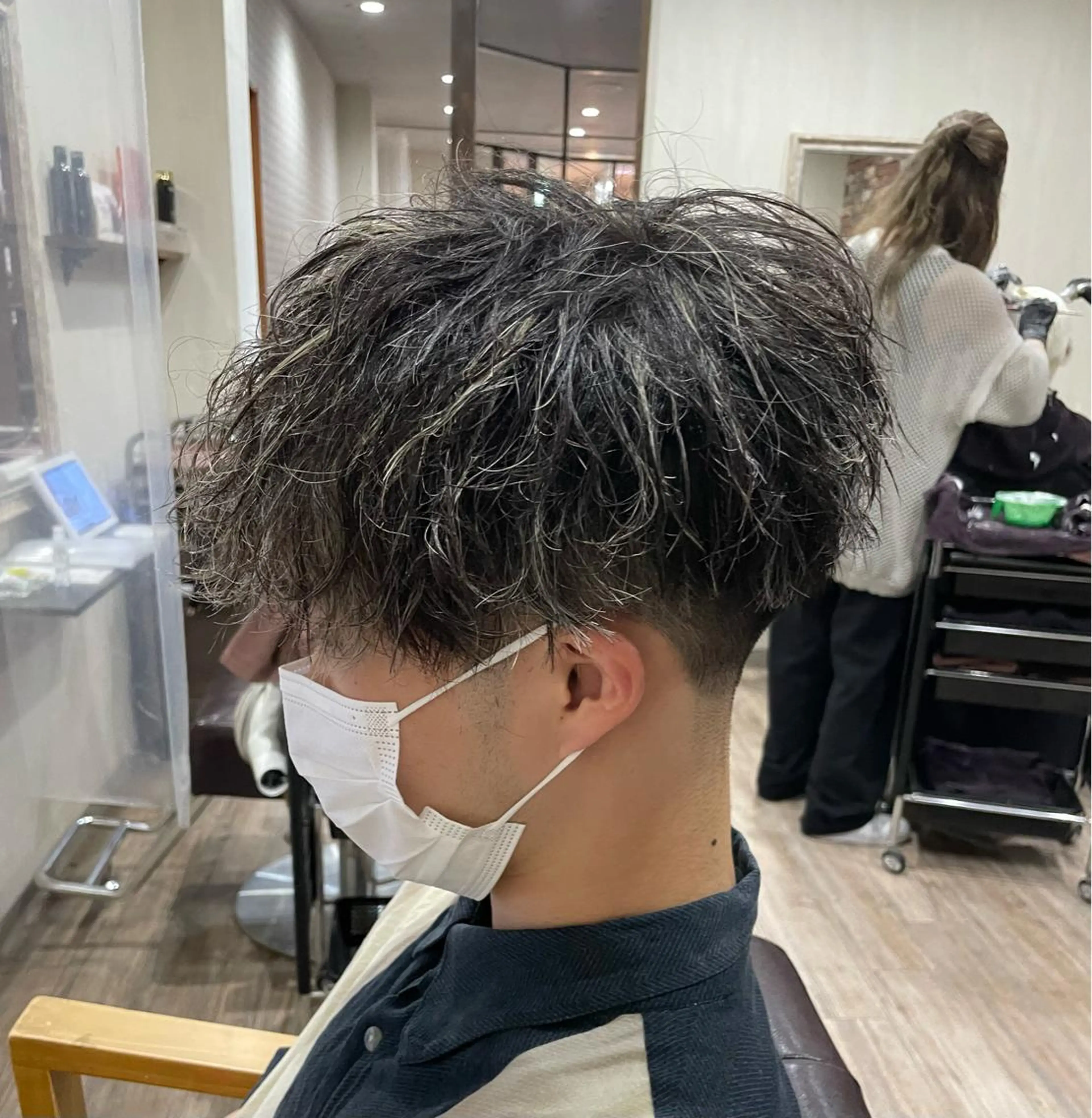 ショート ハイライト カット ヘアカラー 🔥メンズ🔥かっこ いいが正義!代表柿崎のヘアスタイル