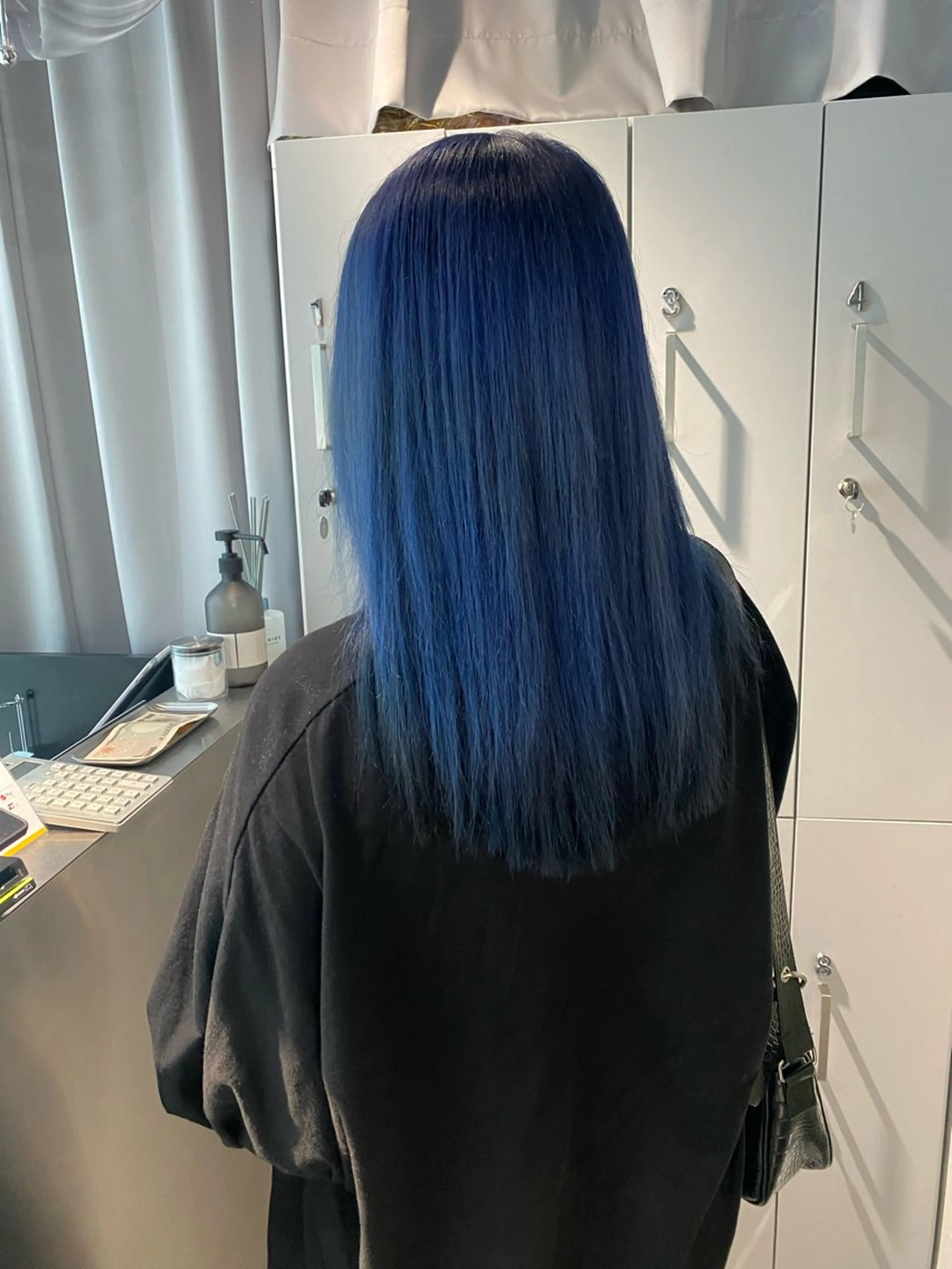 セミロング カラー グラデーションカラー カット ヘアカラー トリートメント rilas博多所属・博多JYUI/ウルフ ハイトーン/デザインのヘアスタイル