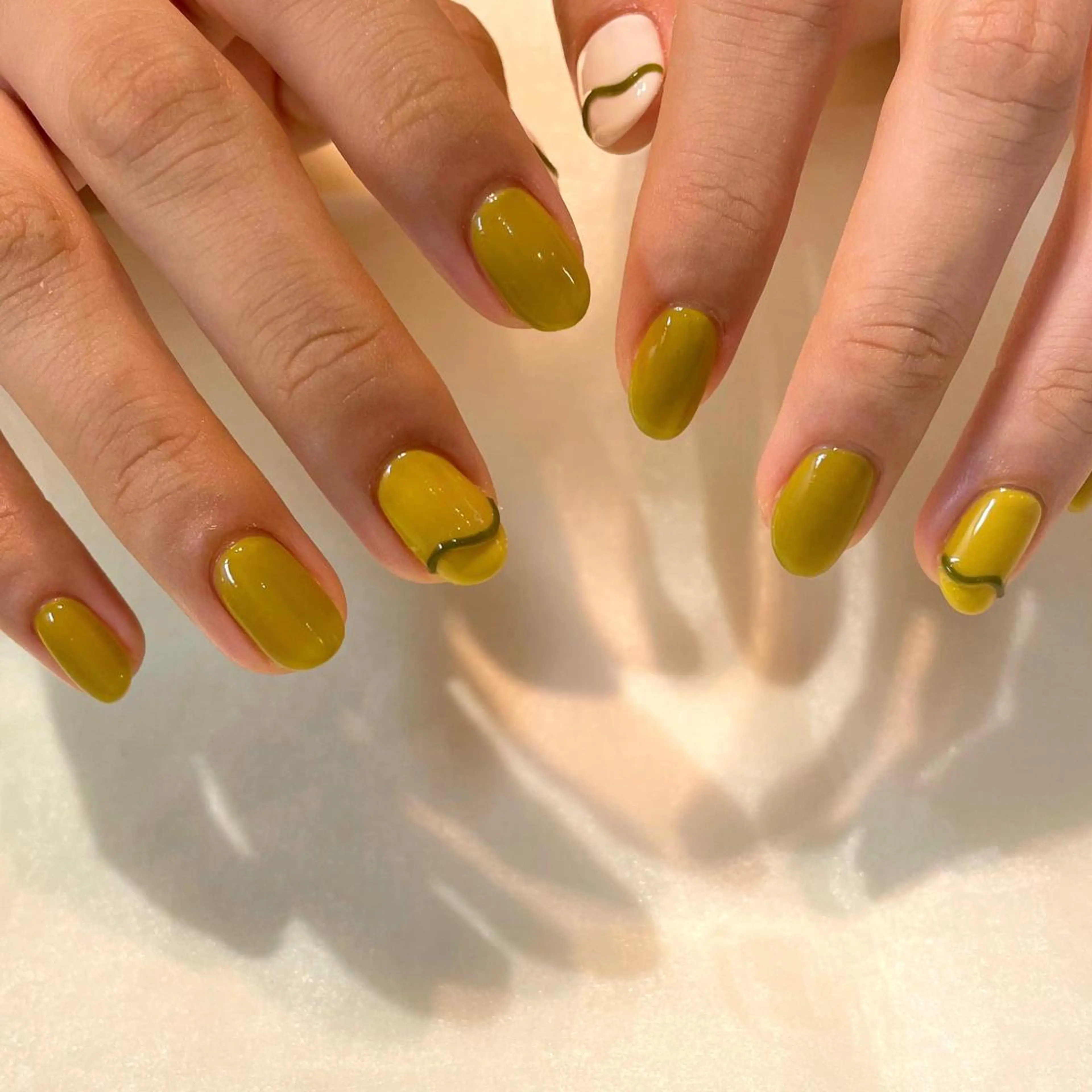 ネイル ハンドネイル 新井 ひなののネイルデザイン