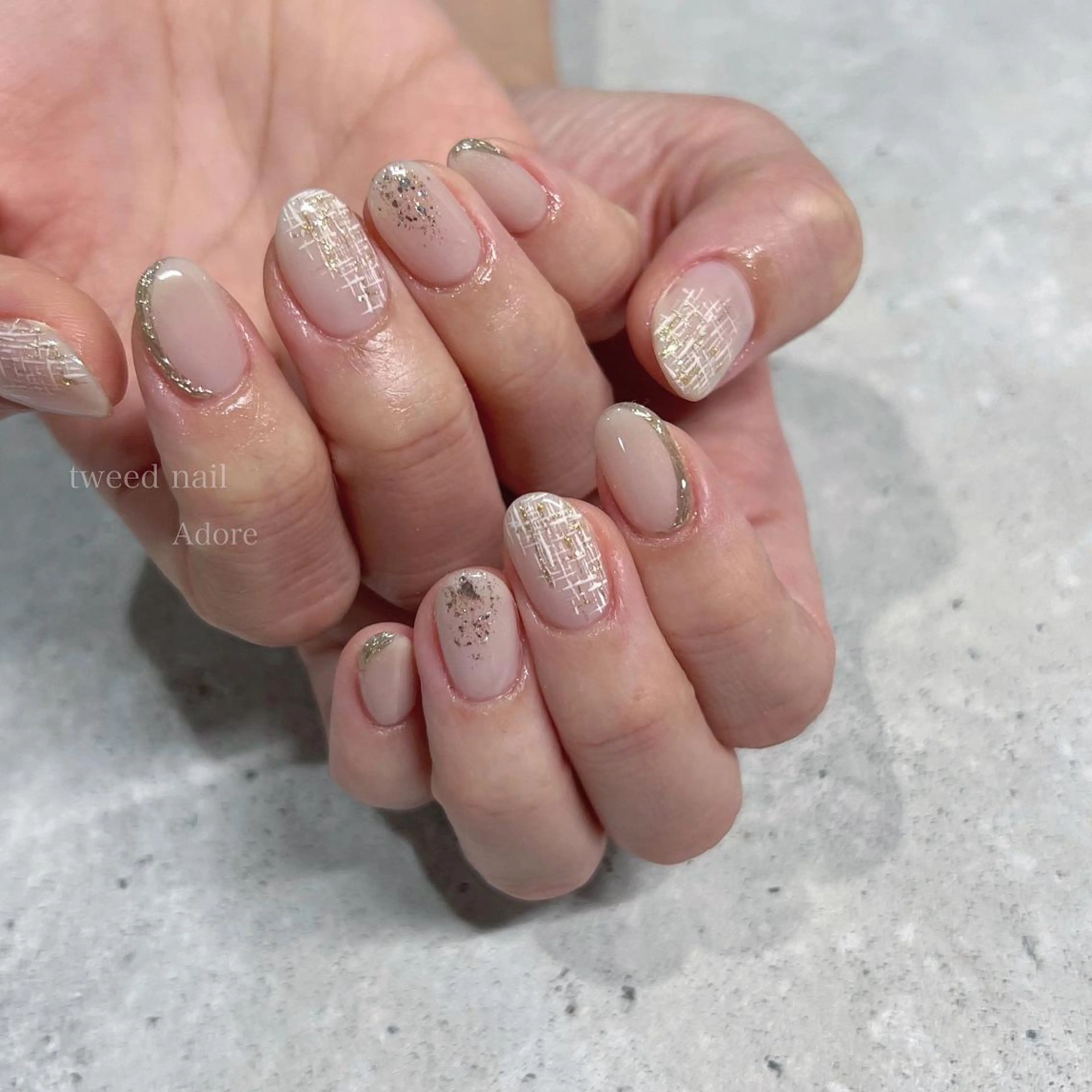ネイル 韓国ネイル ミラーネイル ニュアンスネイル ワンカラーネイル ピンク ハンドネイル Nail Adore.のネイルデザイン