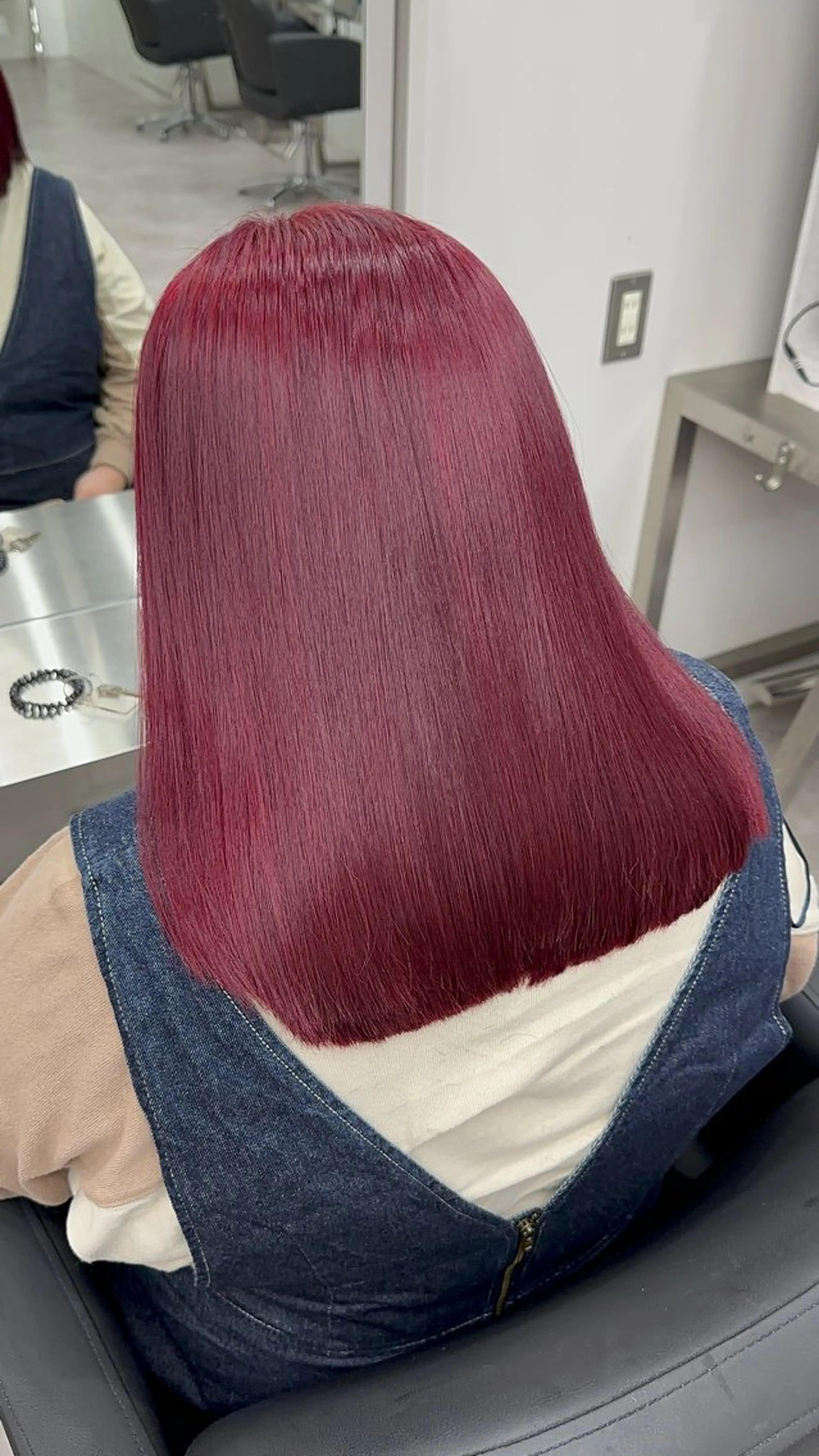 セミロング カラー ヘアアレンジ ボルドーカラー レッドカラー カット ヘアカラー トリートメント ⭐️柏木皇気ブリーチ ムラ修正/他店直しのヘアスタイル