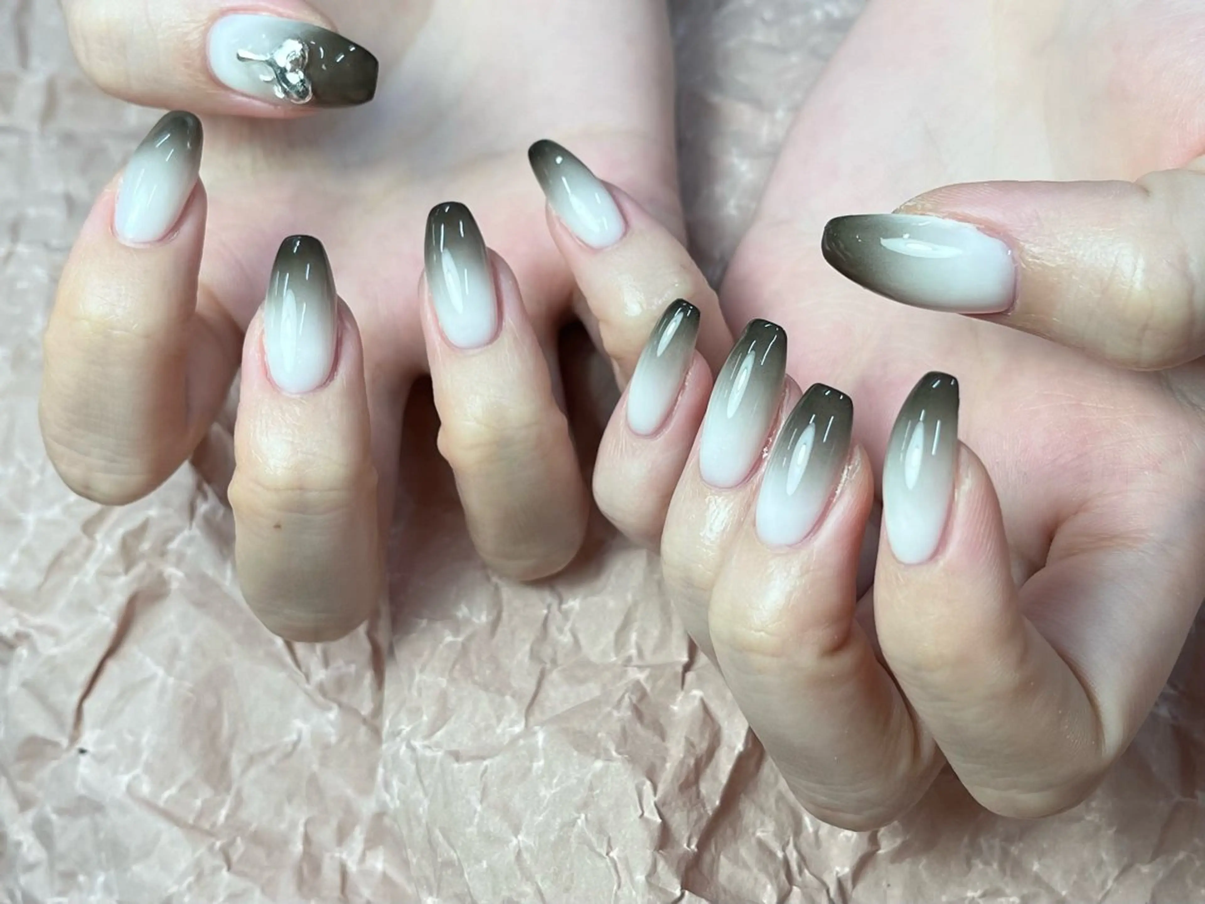 ネイル ハンドネイル ハンドケア ToliyDeliy Nail Salonのネイルデザイン