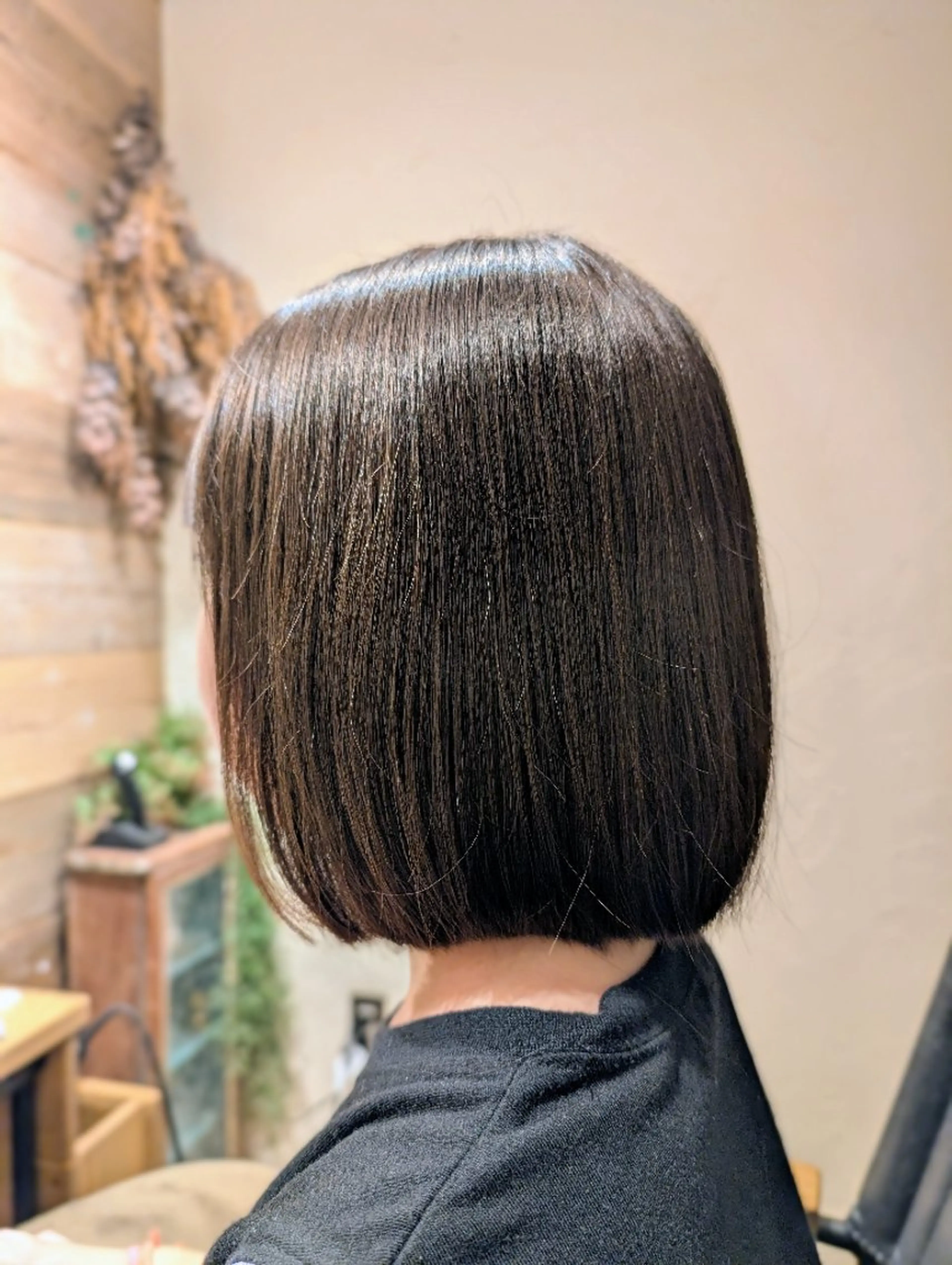 ミディアム カット 吉田 彩のヘアスタイル