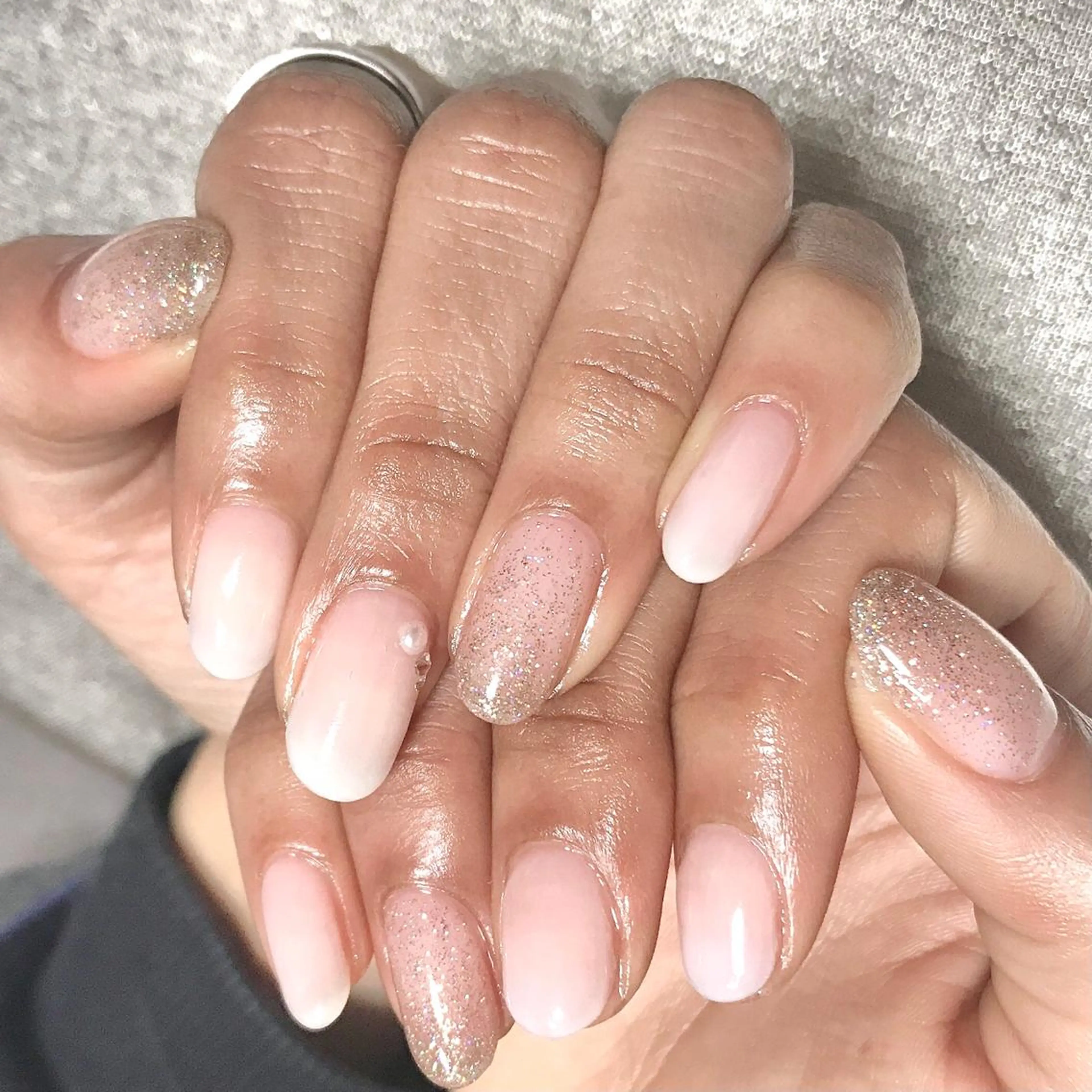 ネイル フラッシュネイル グラデーション ラメ(グリッター) オフィスネイル ワンカラーネイル ステラ marikominoのネイルデザイン