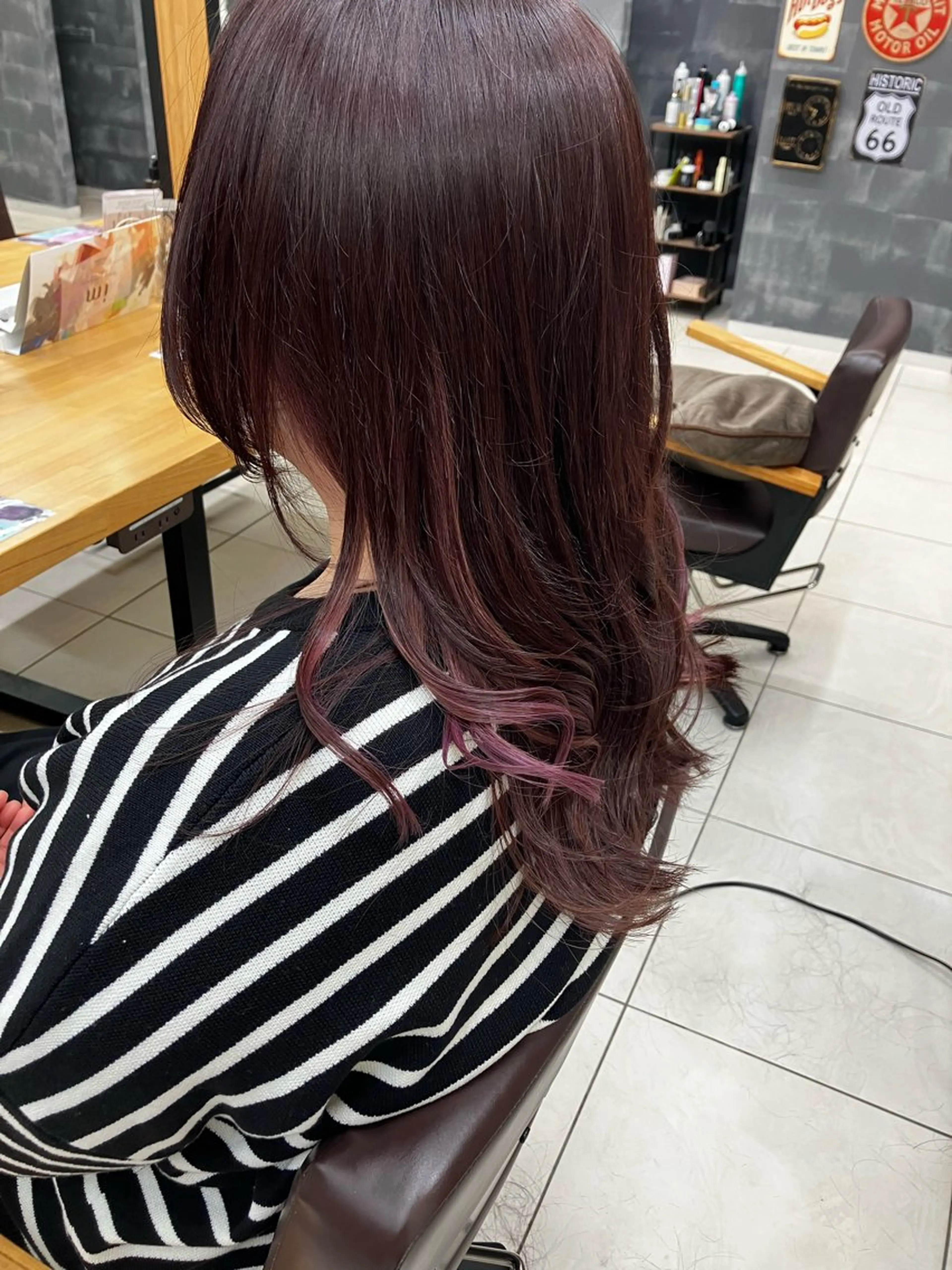 セミロング カラー 🦔Laulu 菅原綾乃のヘアスタイル