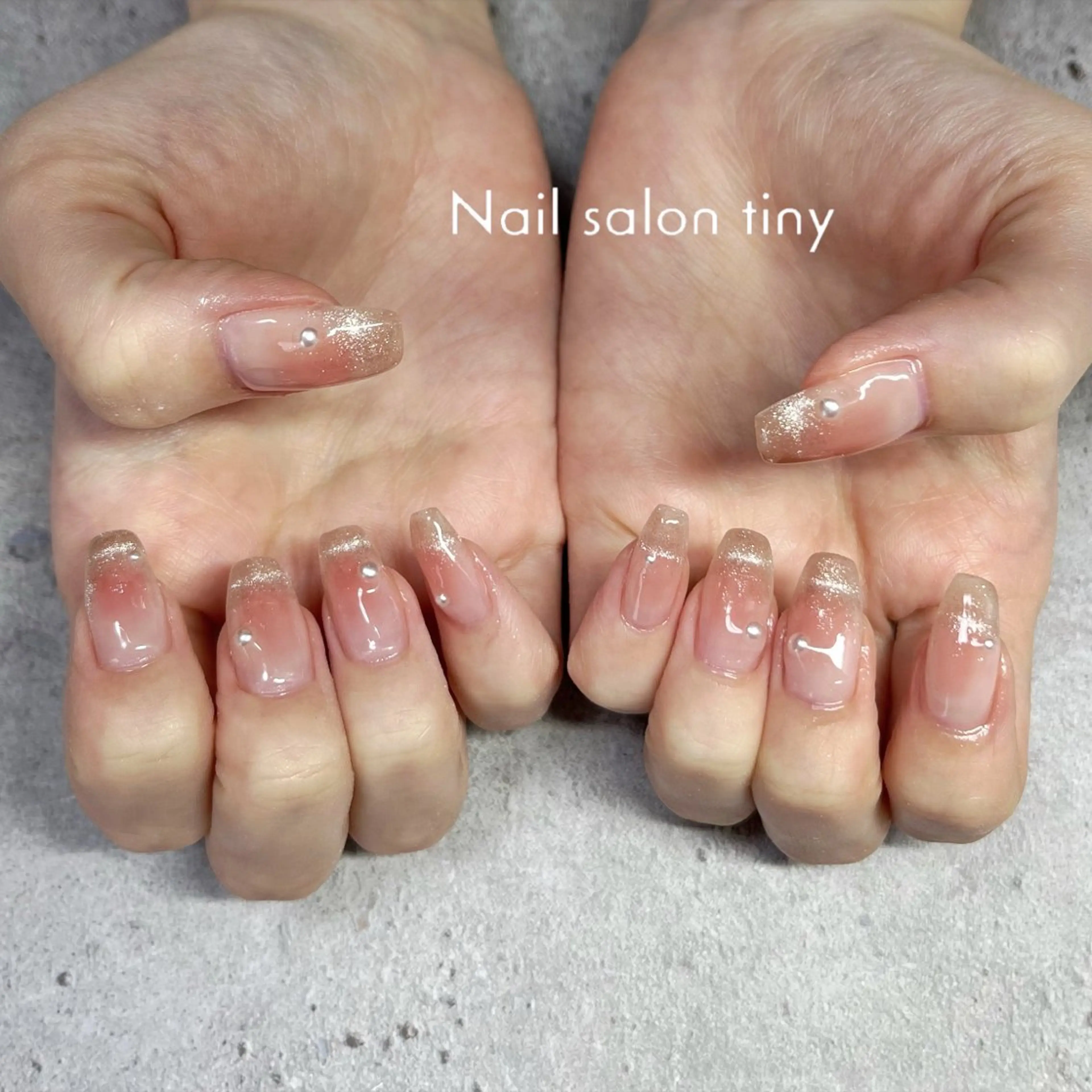 ネイル 持ち込み ハンドネイル ネイルサロンタイニー所属・Nail salon tiny🩵のネイルデザイン