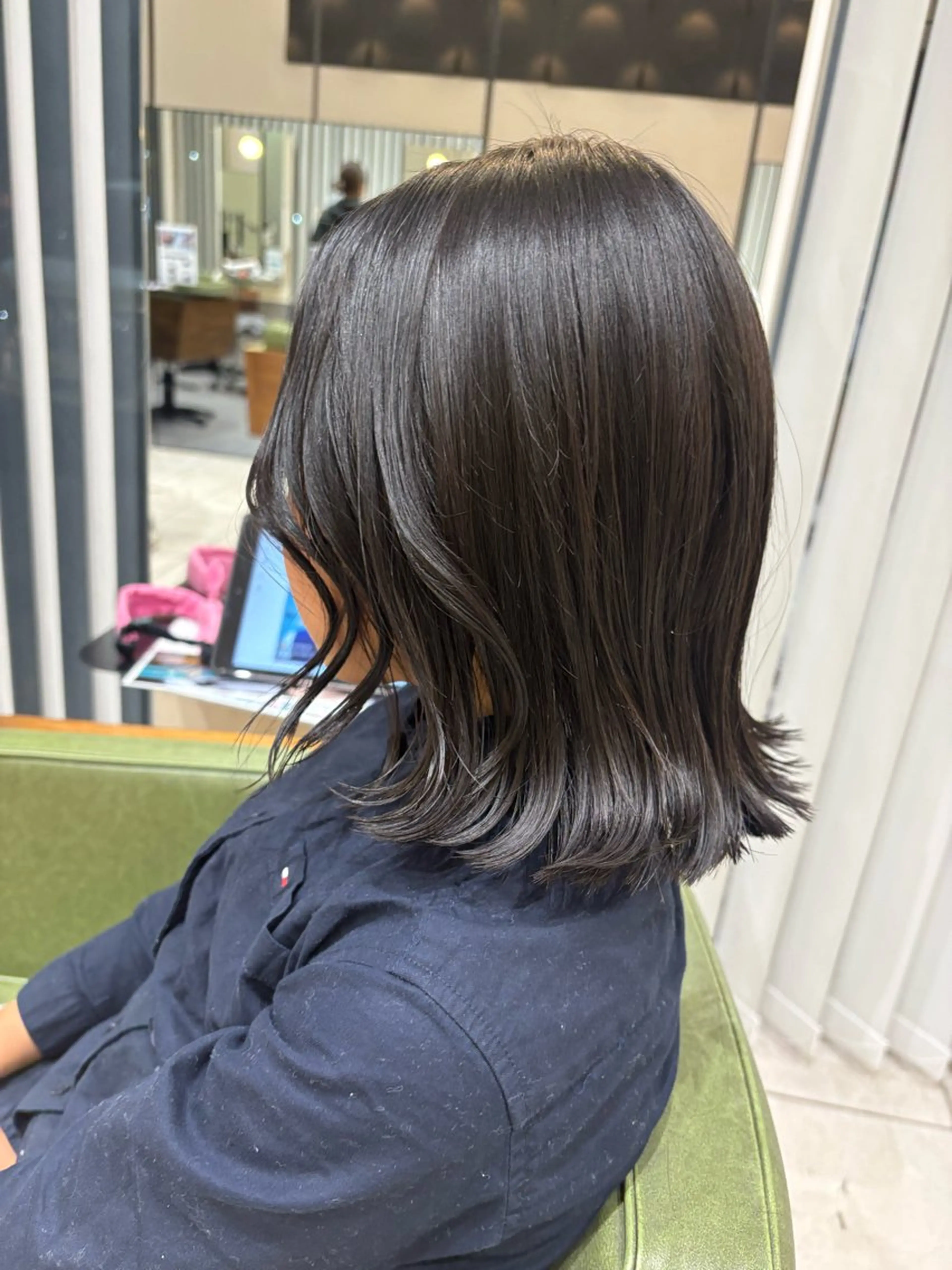 ミディアム カット 中村 彩奈のヘアスタイル