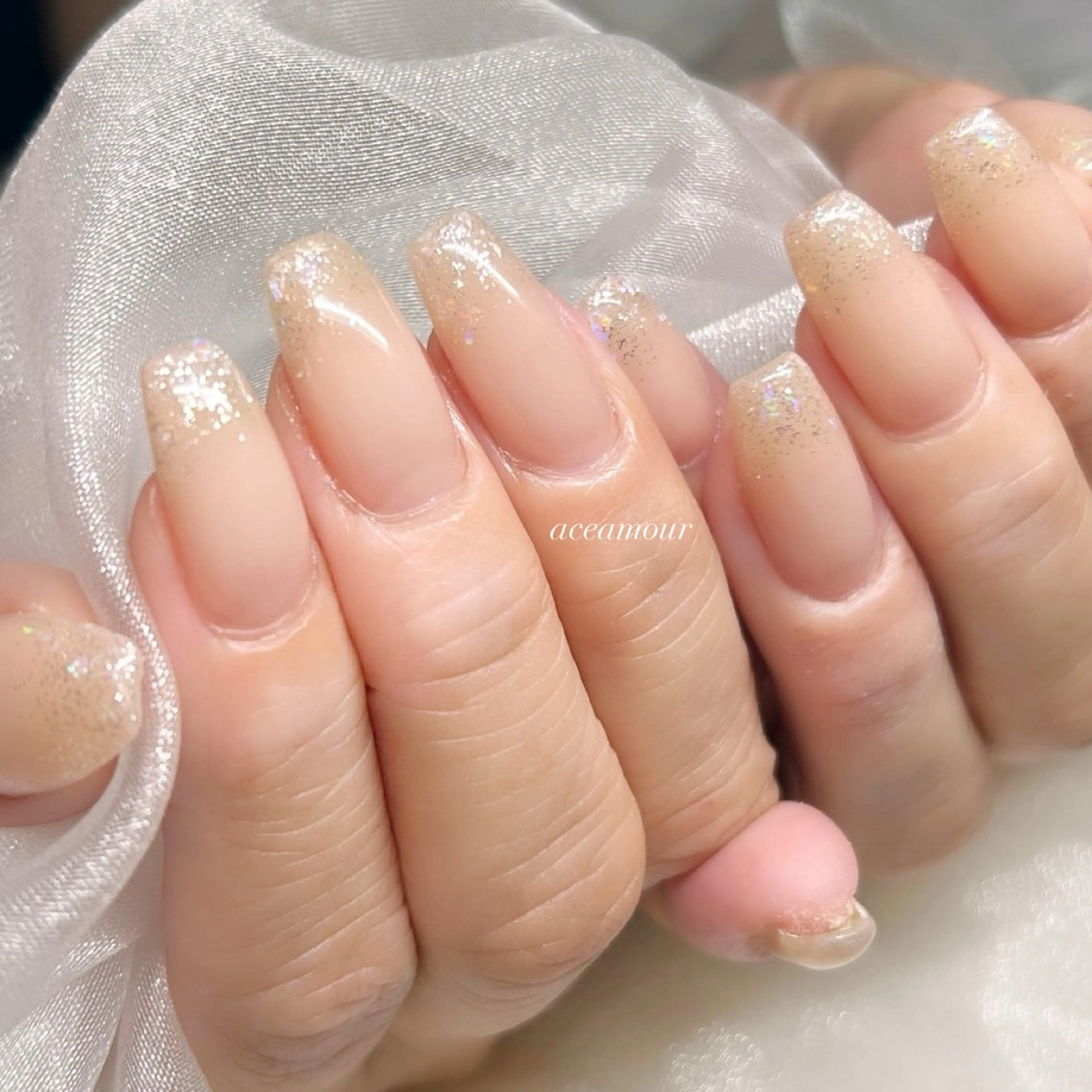 ネイル オーロラネイル ネイル/耳つぼ /新ホワイトニングのネイルデザイン