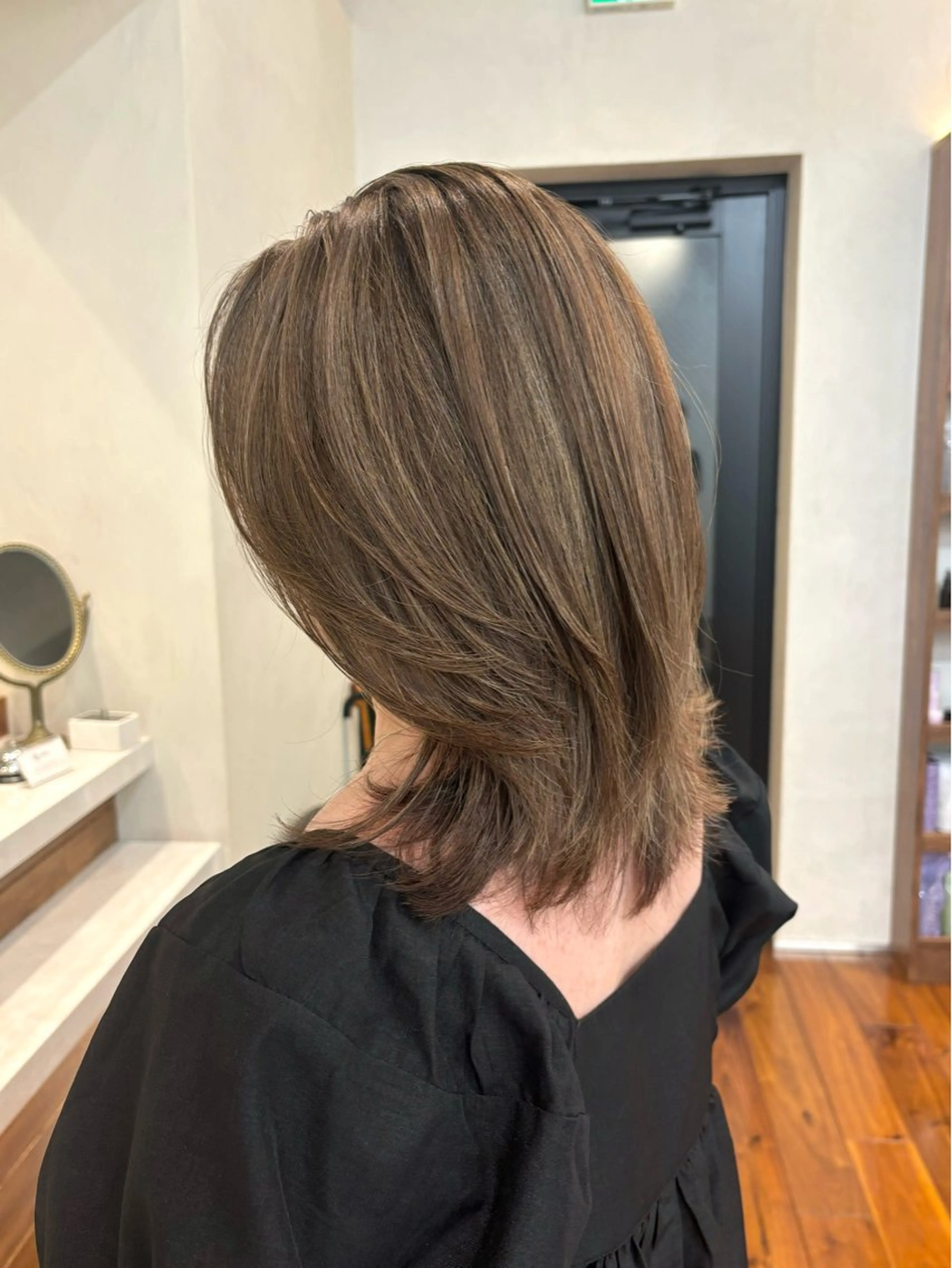 白髪ぼかしハイライト＋カラー、の写真