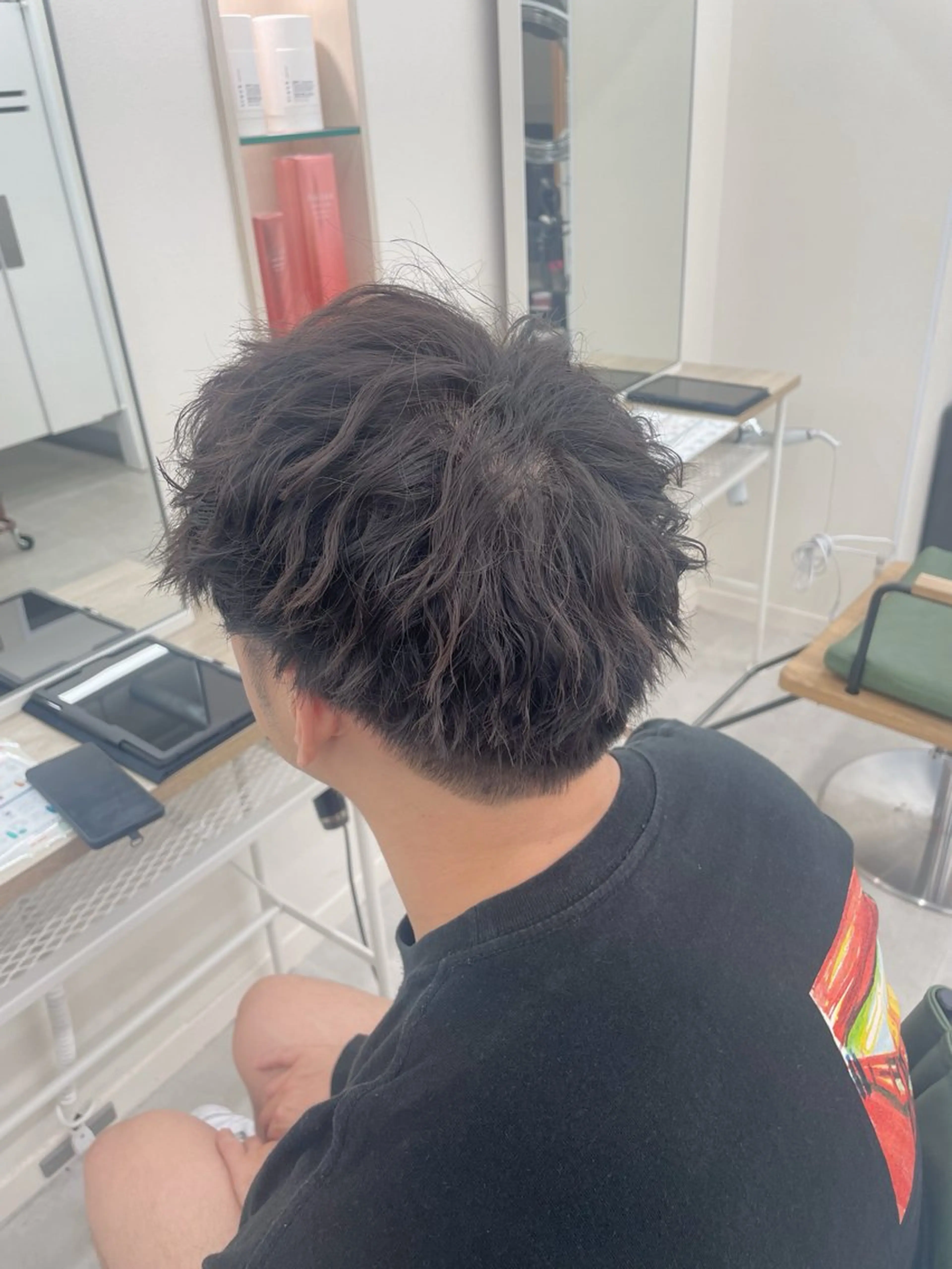 パーマ メンズ カット パーマ NaVIユウジ ブリーチカラーのヘアスタイル