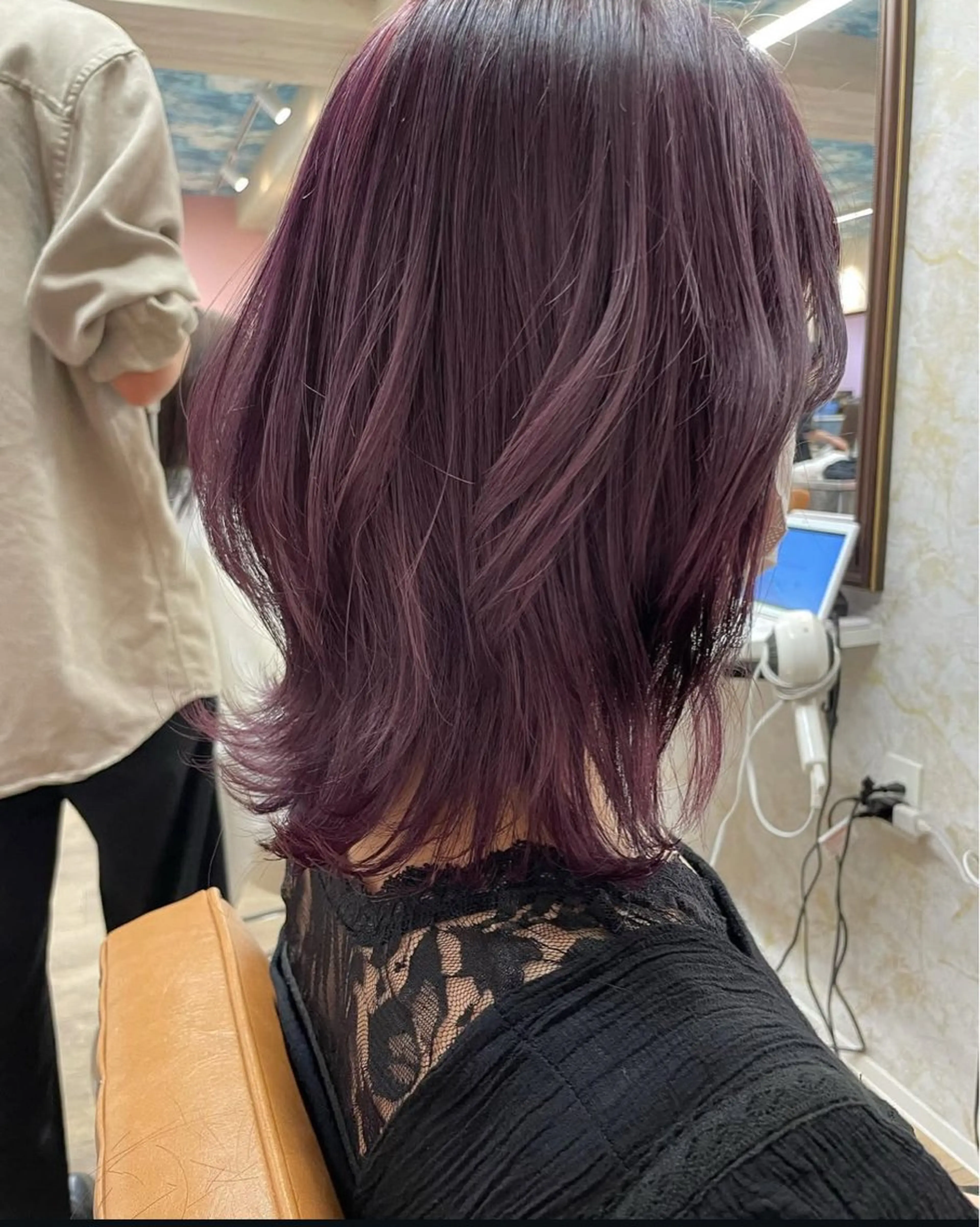 ミディアム カラー パープルカラー カット ヘアカラー 韓国ヘア×髪質改善 縮毛矯正のヘアスタイル