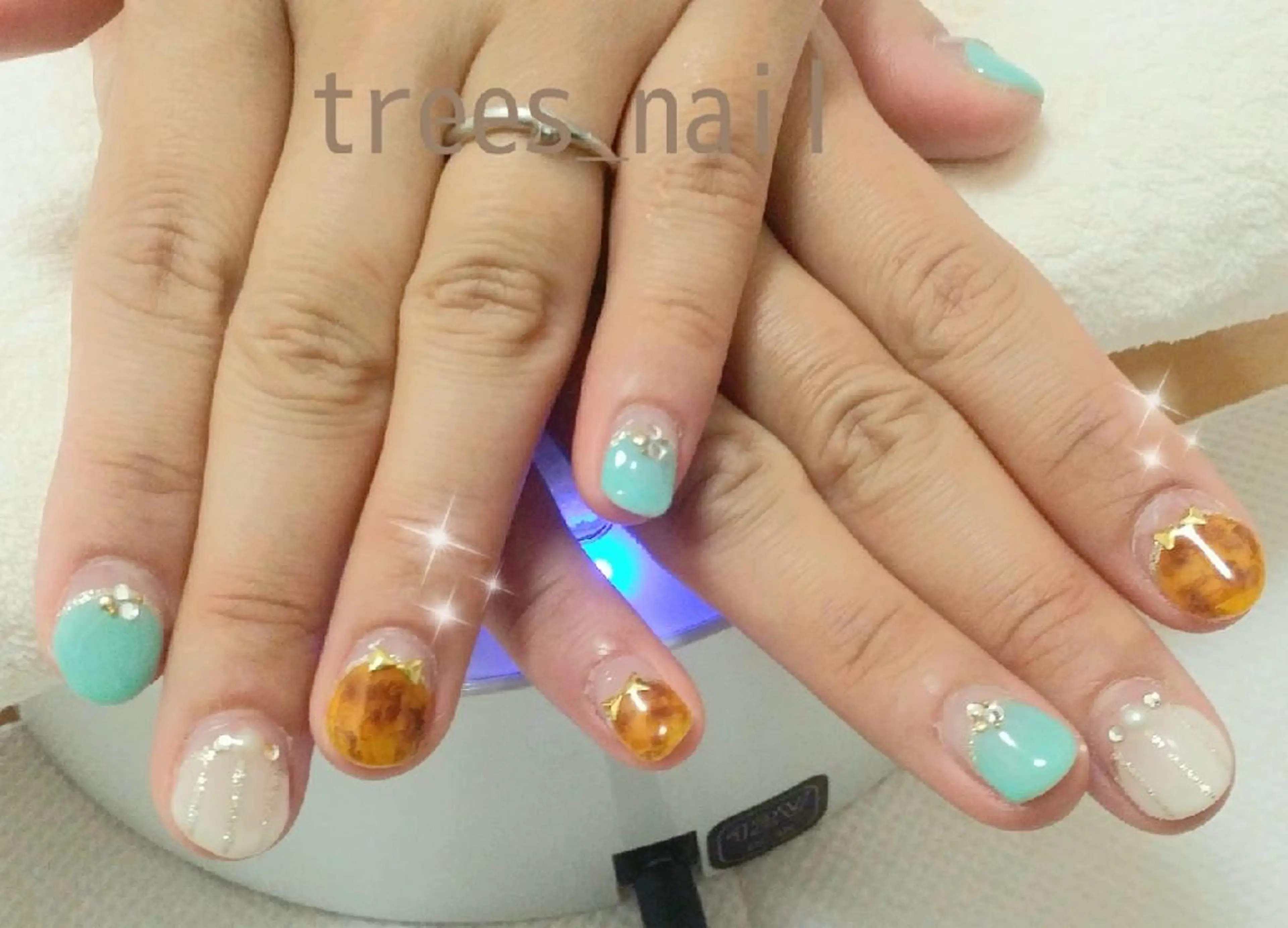 ネイル べっ甲ネイル フレンチネイル ハンドネイル フットネイル trees_ nailのネイルデザイン