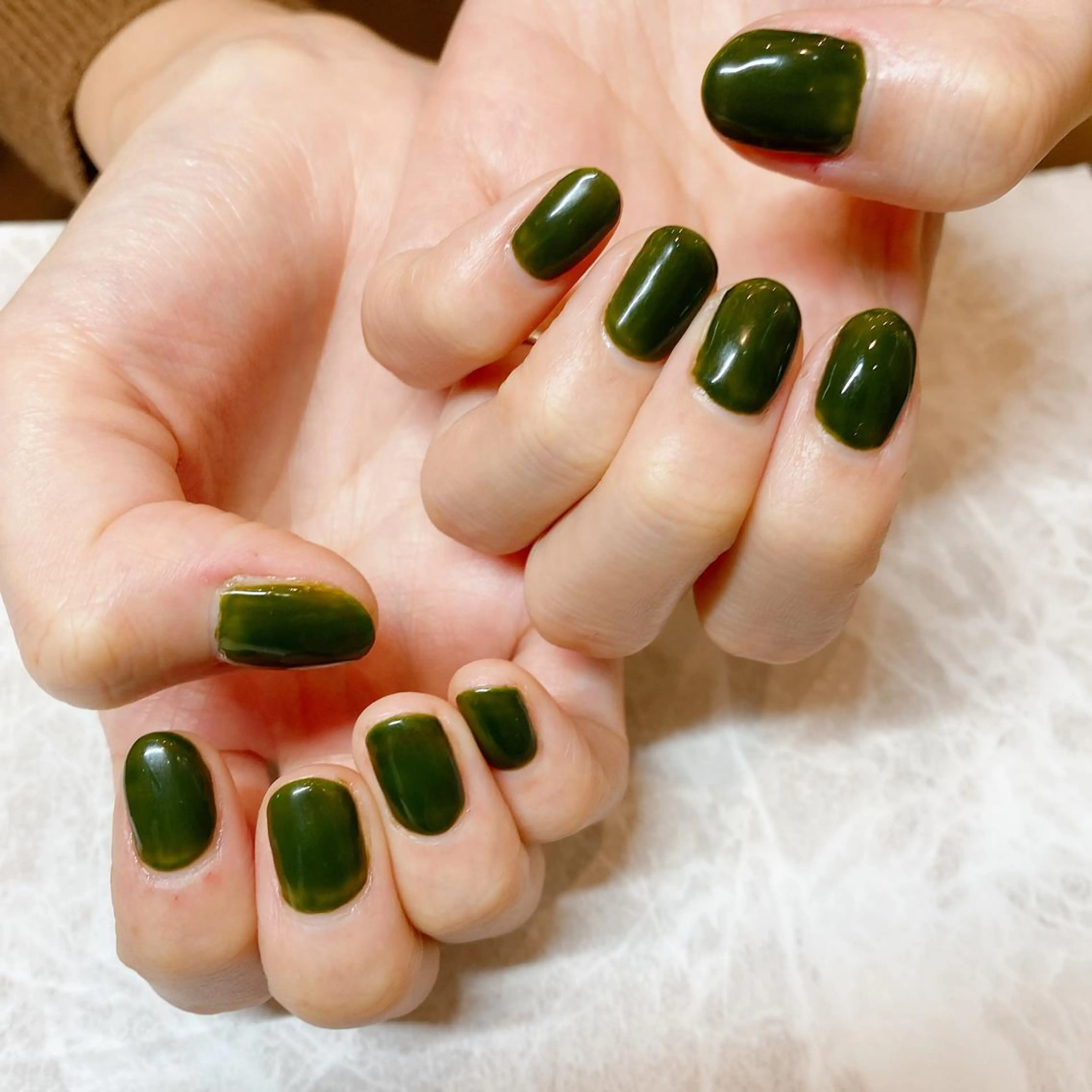ネイル グリーン ハンドネイル 関谷 真登佳のネイルデザイン