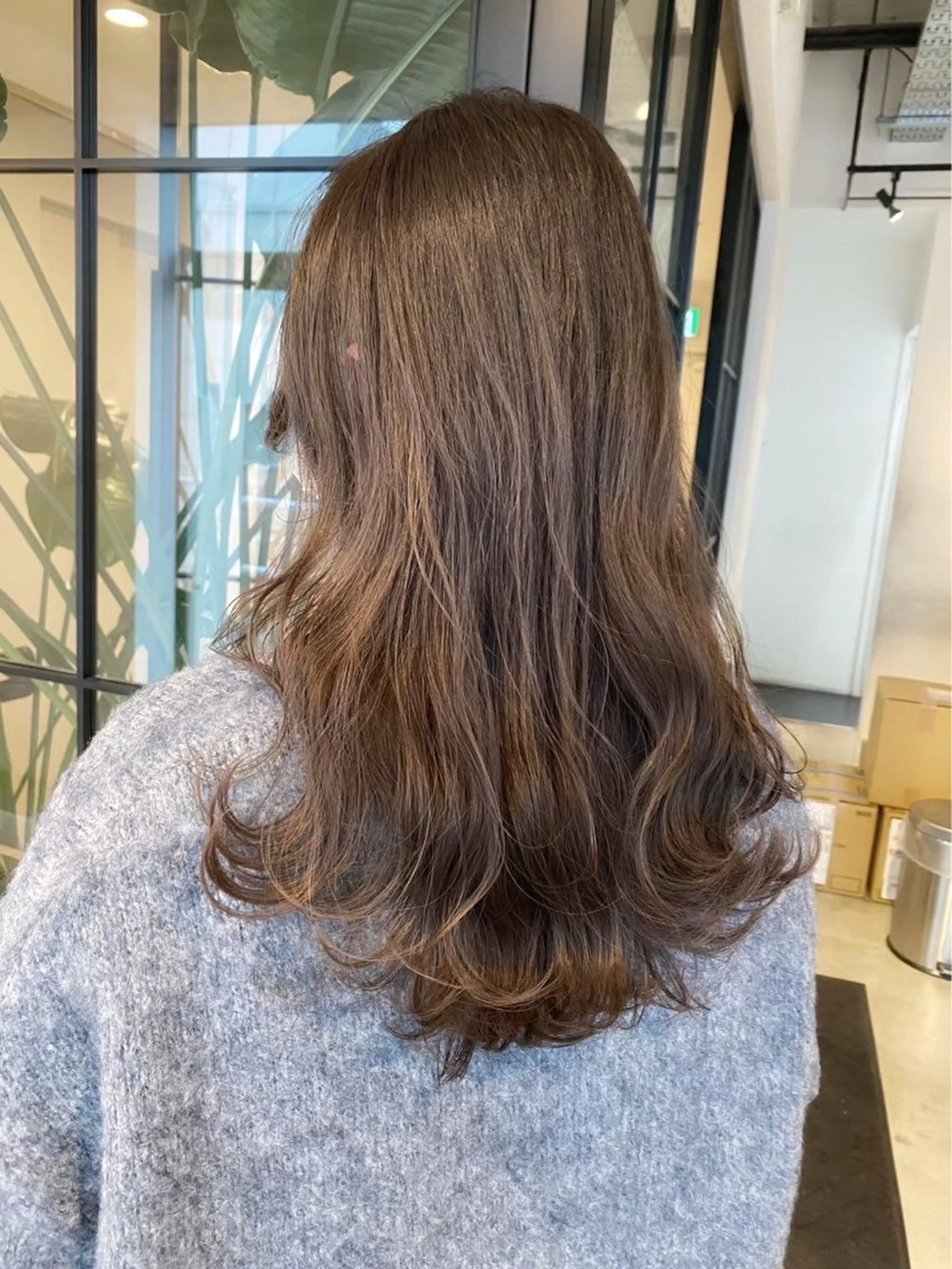 ロング カラー ベージュカラー/長岡 レイヤーカット/コウのヘアスタイル