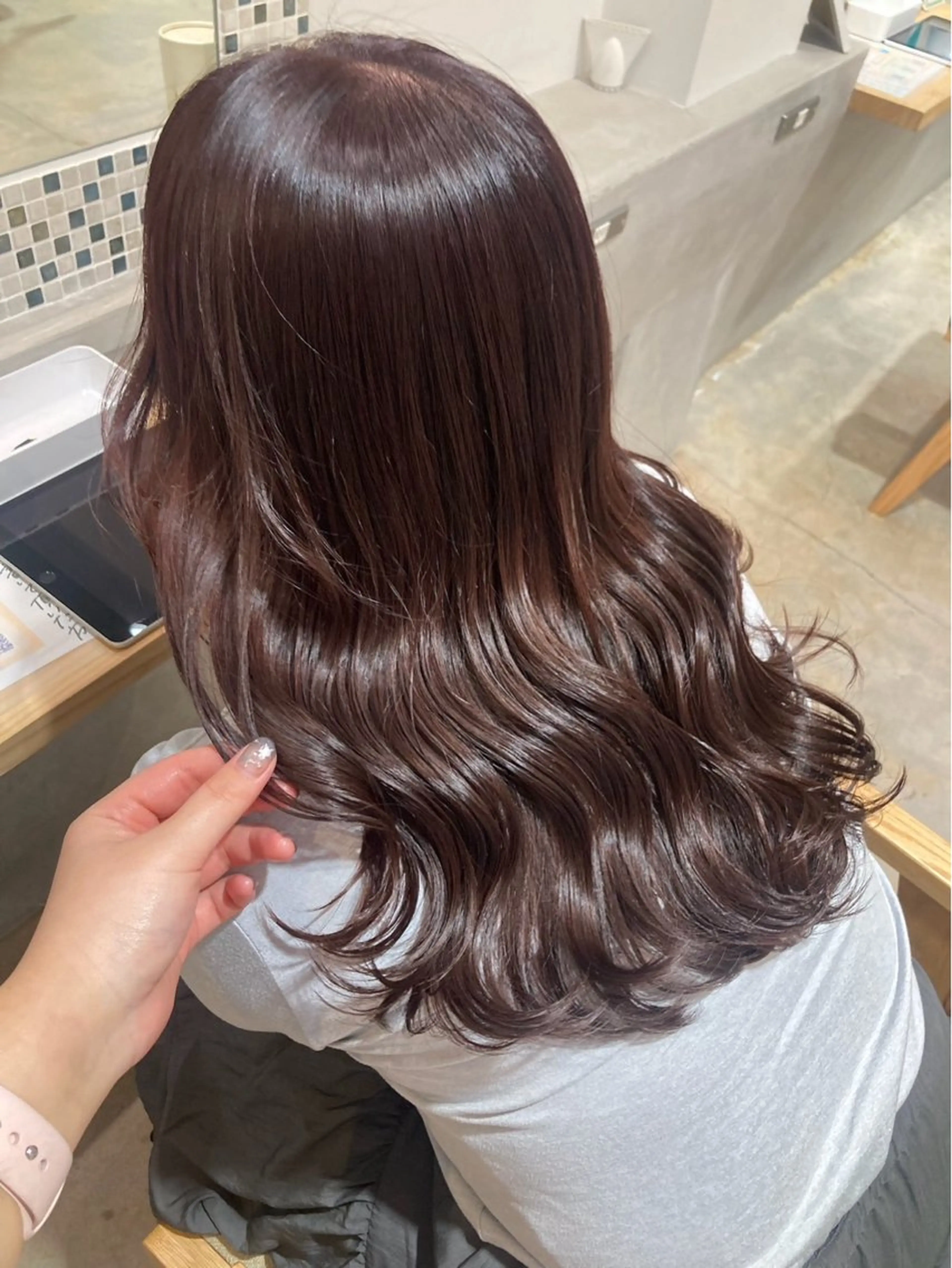 ロング ピンクブラウン Gigi Interpark所属・Gigi Misaki/鶴田のヘアスタイル