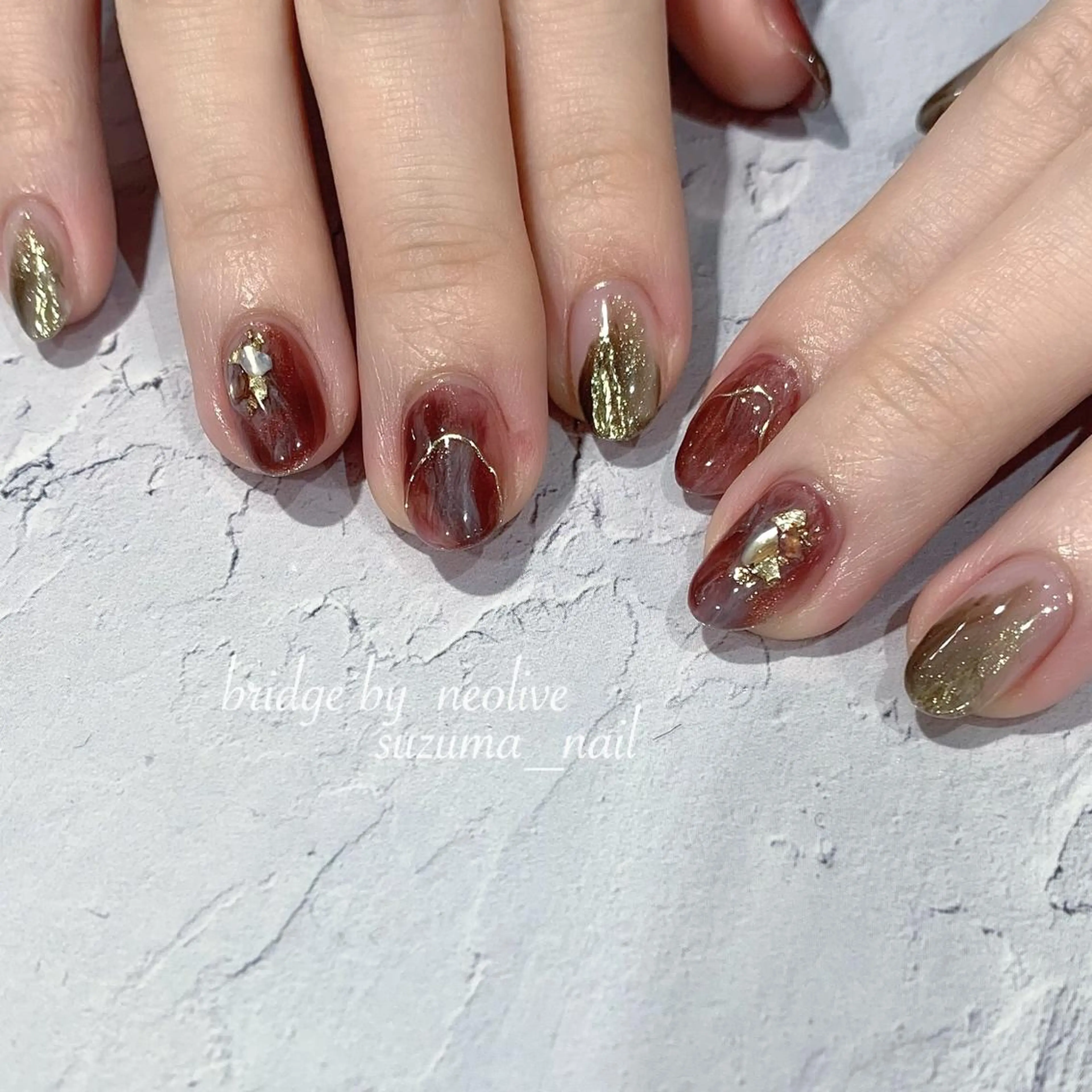 ネイル ボルドー ゴールド 持ち込み 鈴木 まゆのネイルデザイン
