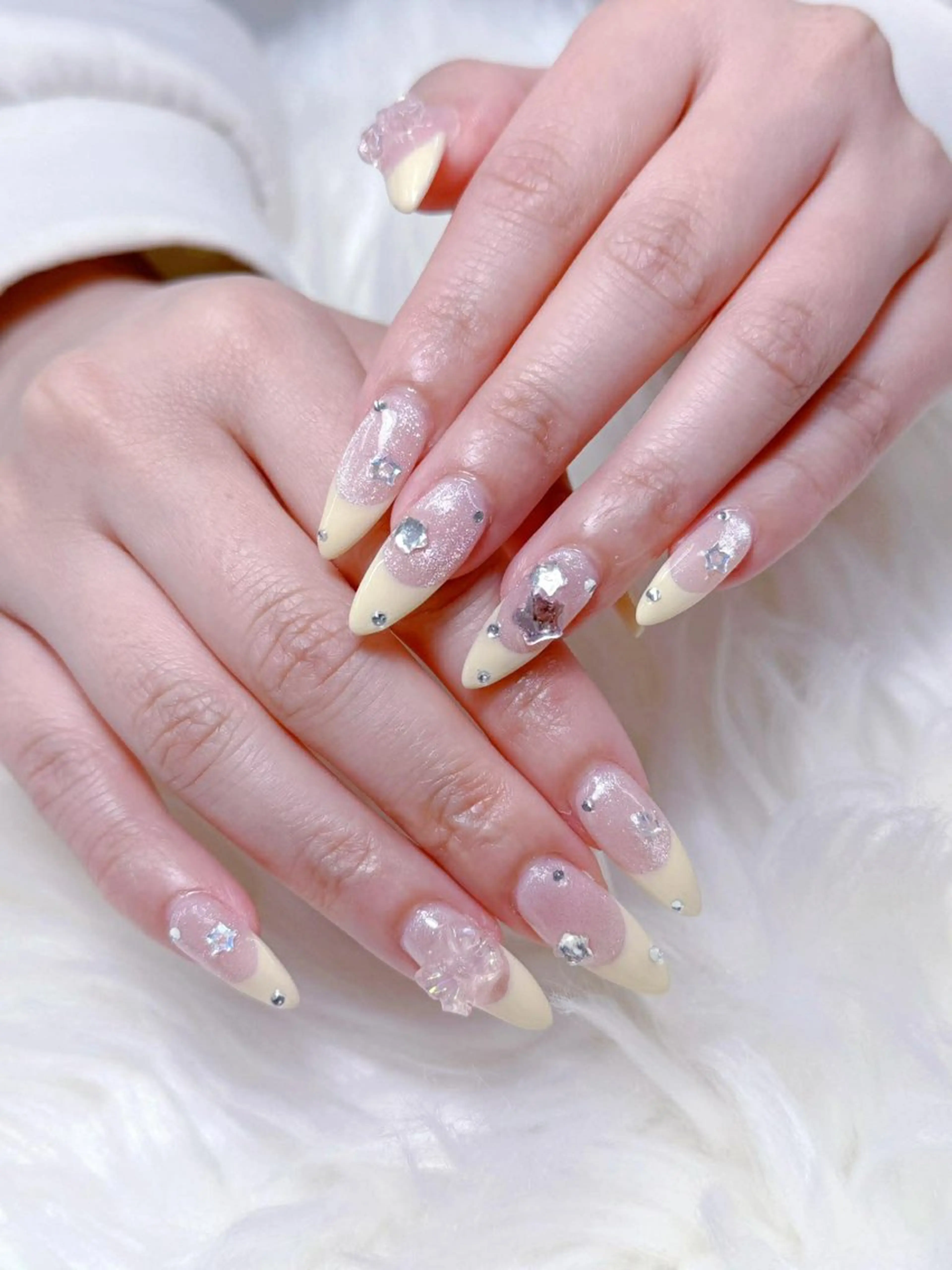 ネイル フレンチネイル グラデーション 韓国ネイル マグネットネイル ミラーネイル ハンドネイル ハンドケア Hara Nail 【パラジェル使用】のネイルデザイン