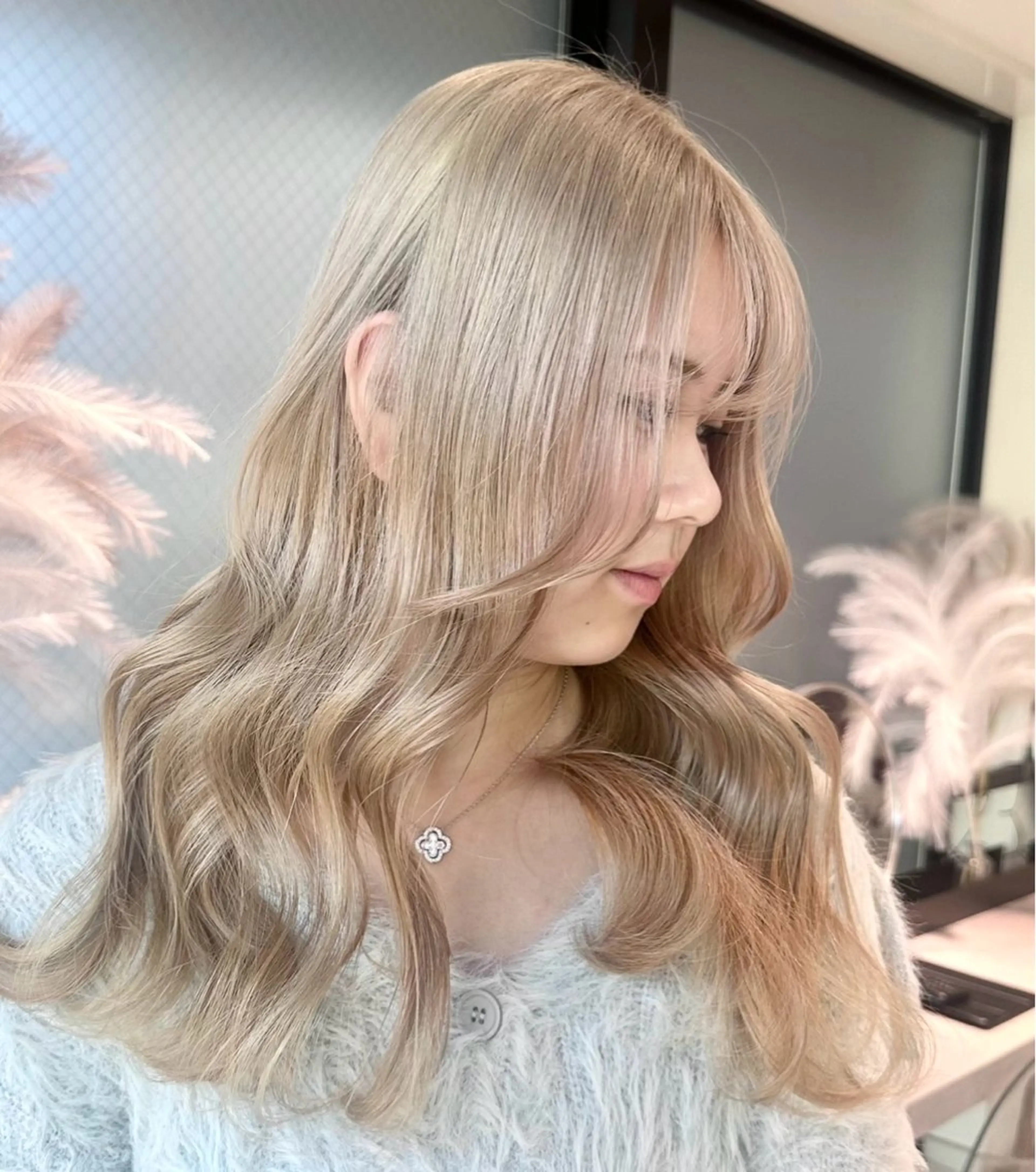 ロング カラー ヘアカラー hibiki / ハイトーン🎀のヘアスタイル