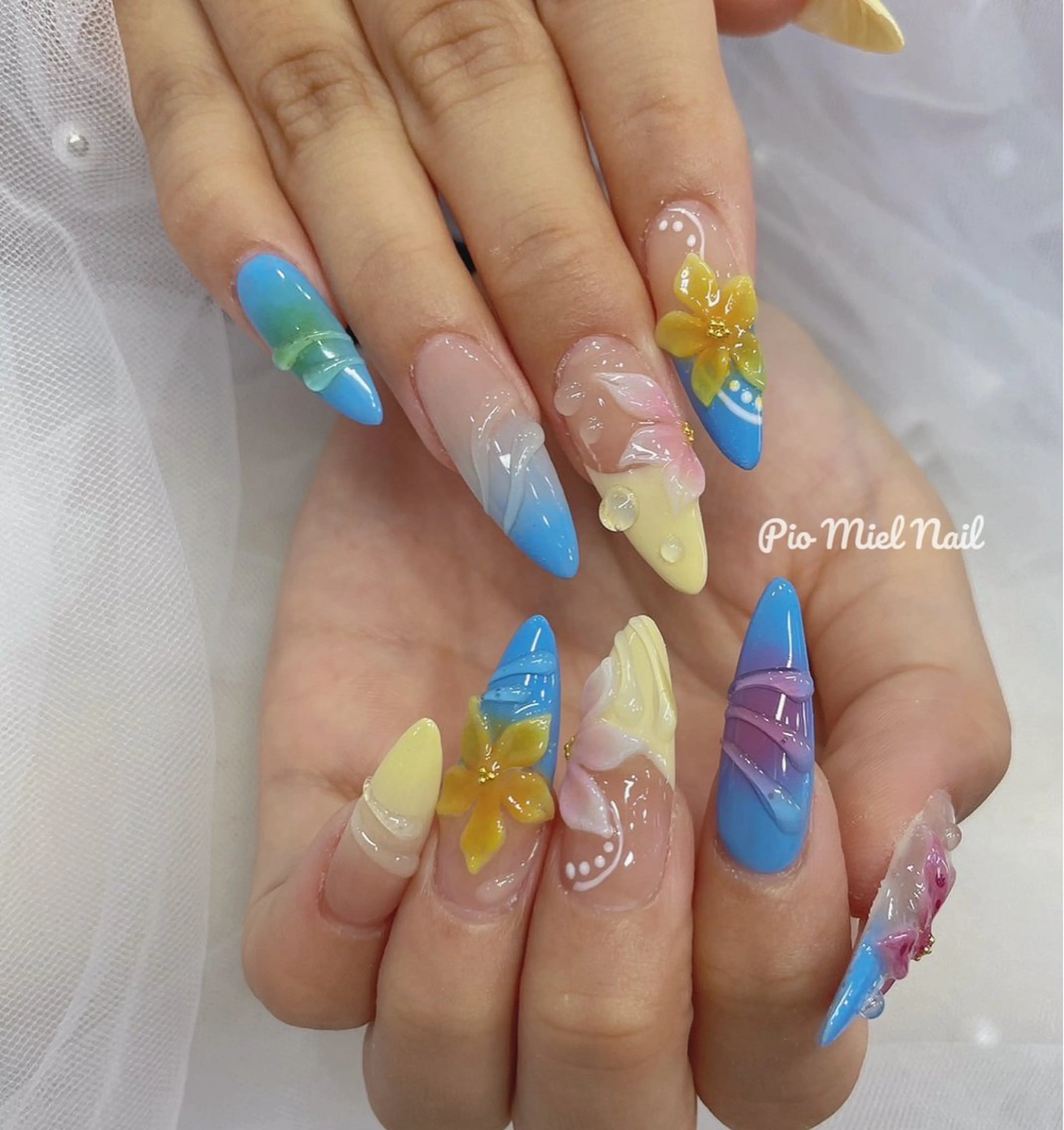 ネイル ハンドネイル Pio Mielのネイルデザイン