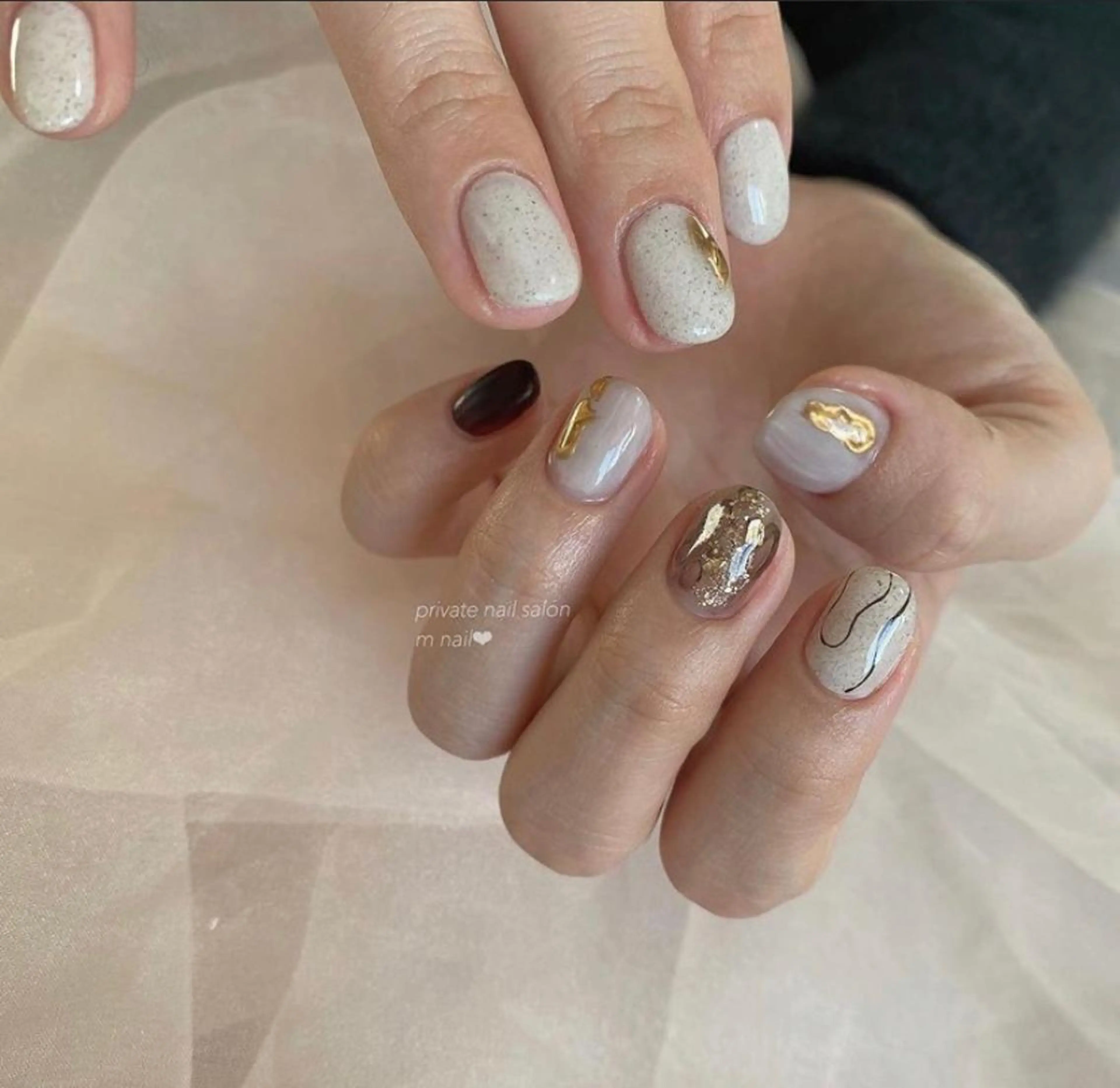 ネイル ブラウン ハンドネイル 小河原 舞のネイルデザイン