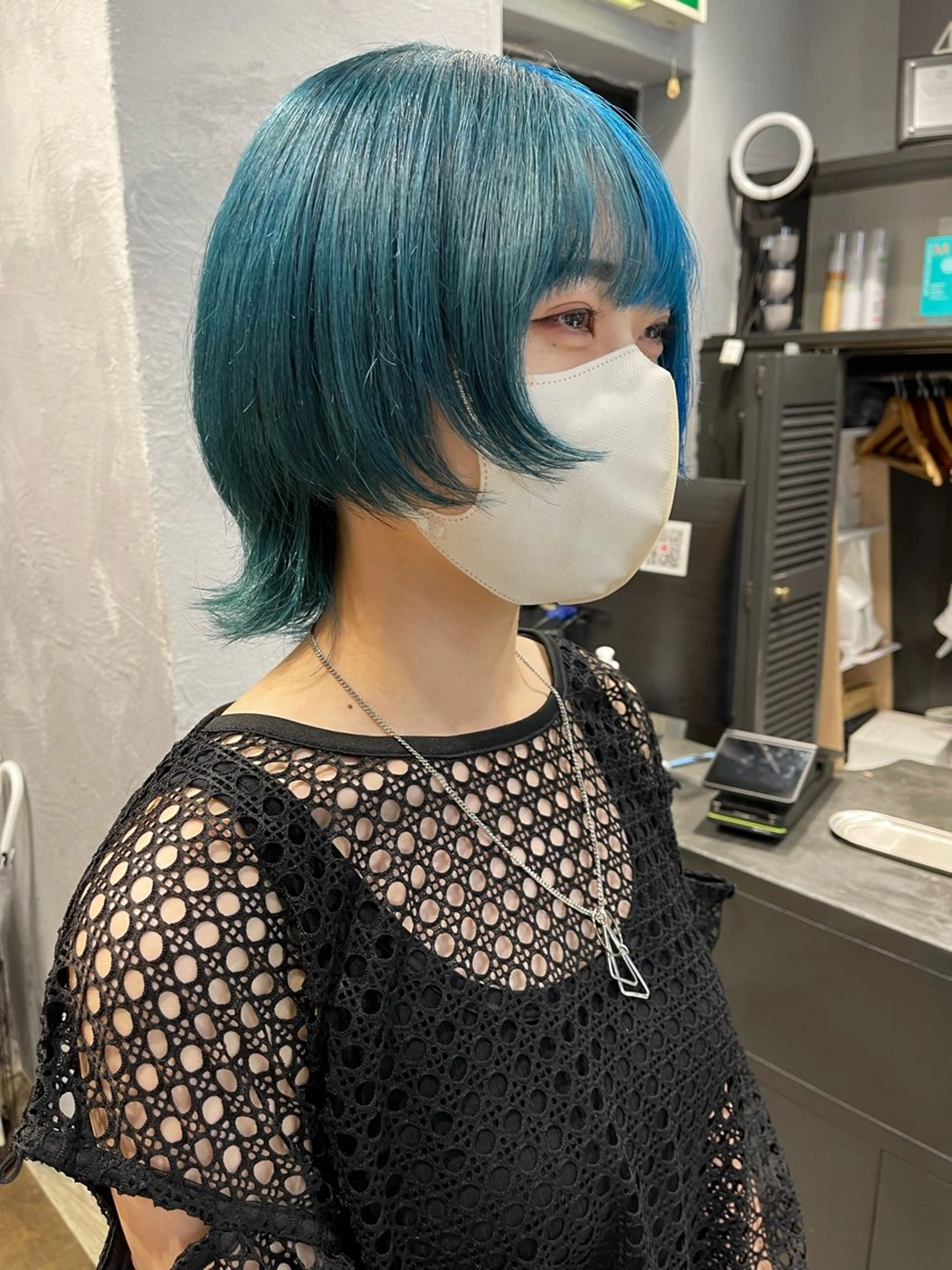 ショート カラー ブリーチ ケアブリーチ デザインカラー ダブルカラー イヤリングカラー TATSUブリーチ/ ミルクティーベージュのヘアスタイル