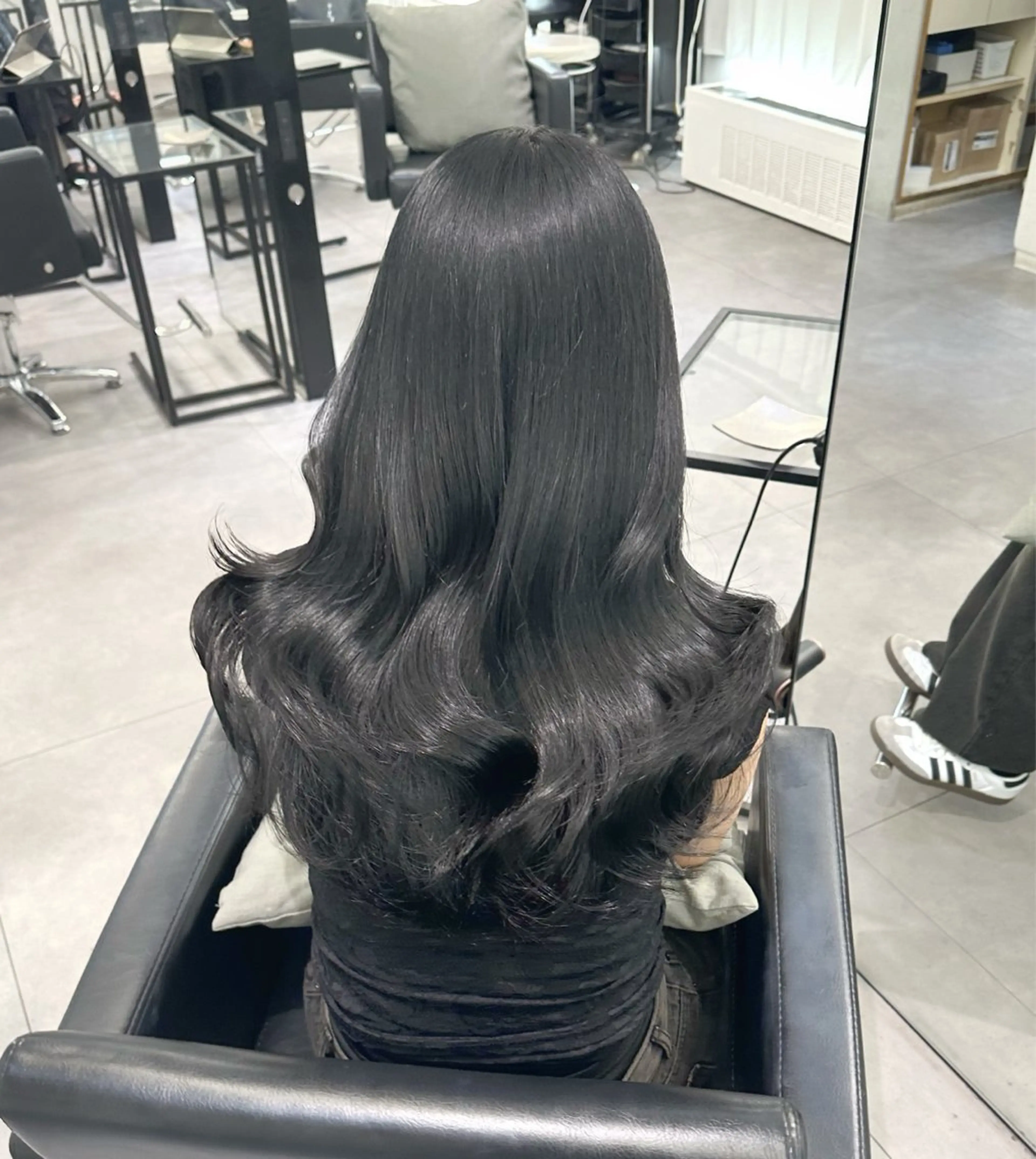 ロング カラー elu by AHNKISM所属・艶髪/ 透明感カラーのヘアスタイル