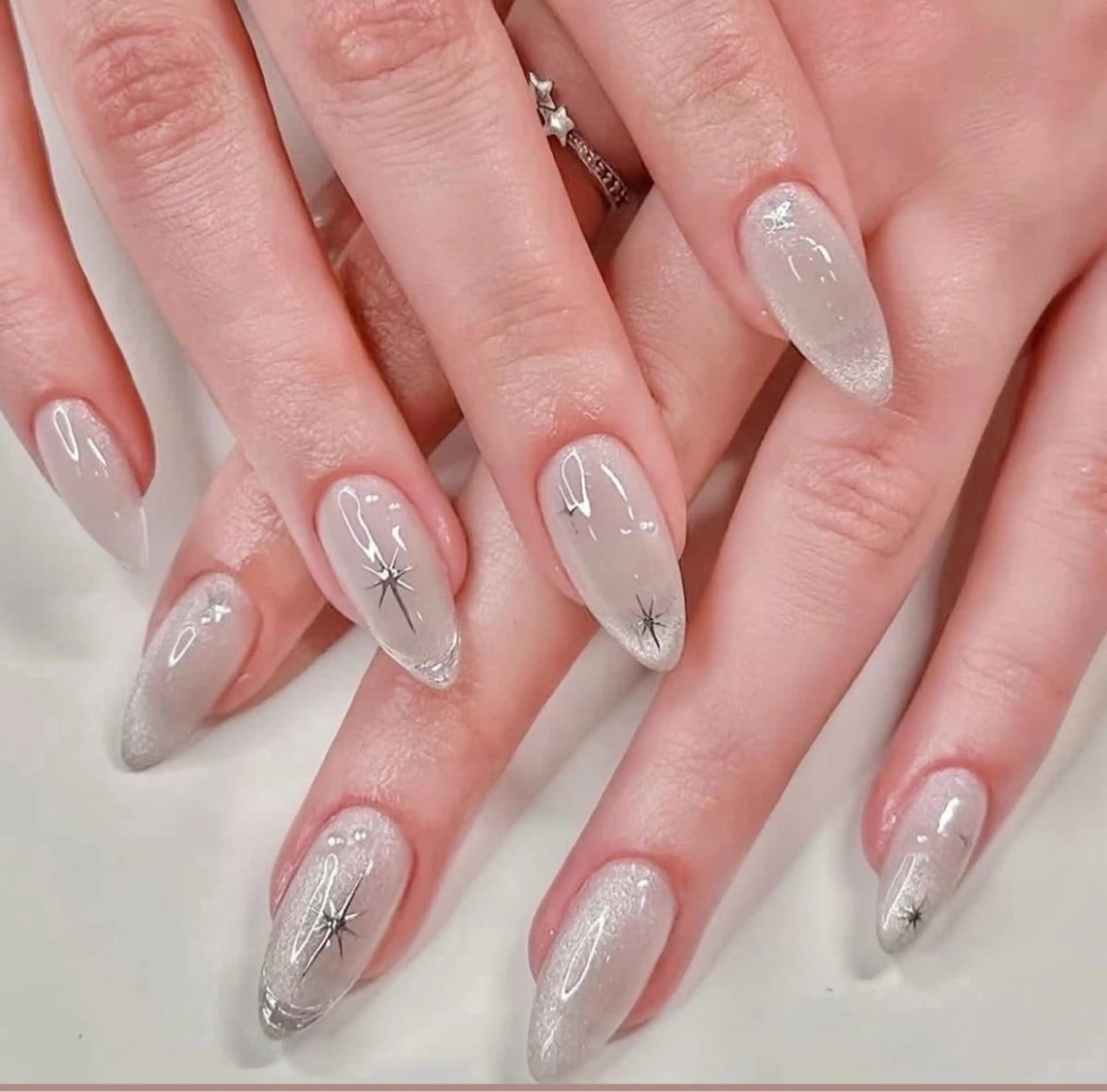 ネイル MoonHi Nail Salon所属・MoonHi Nail 朝霞台のネイルデザイン