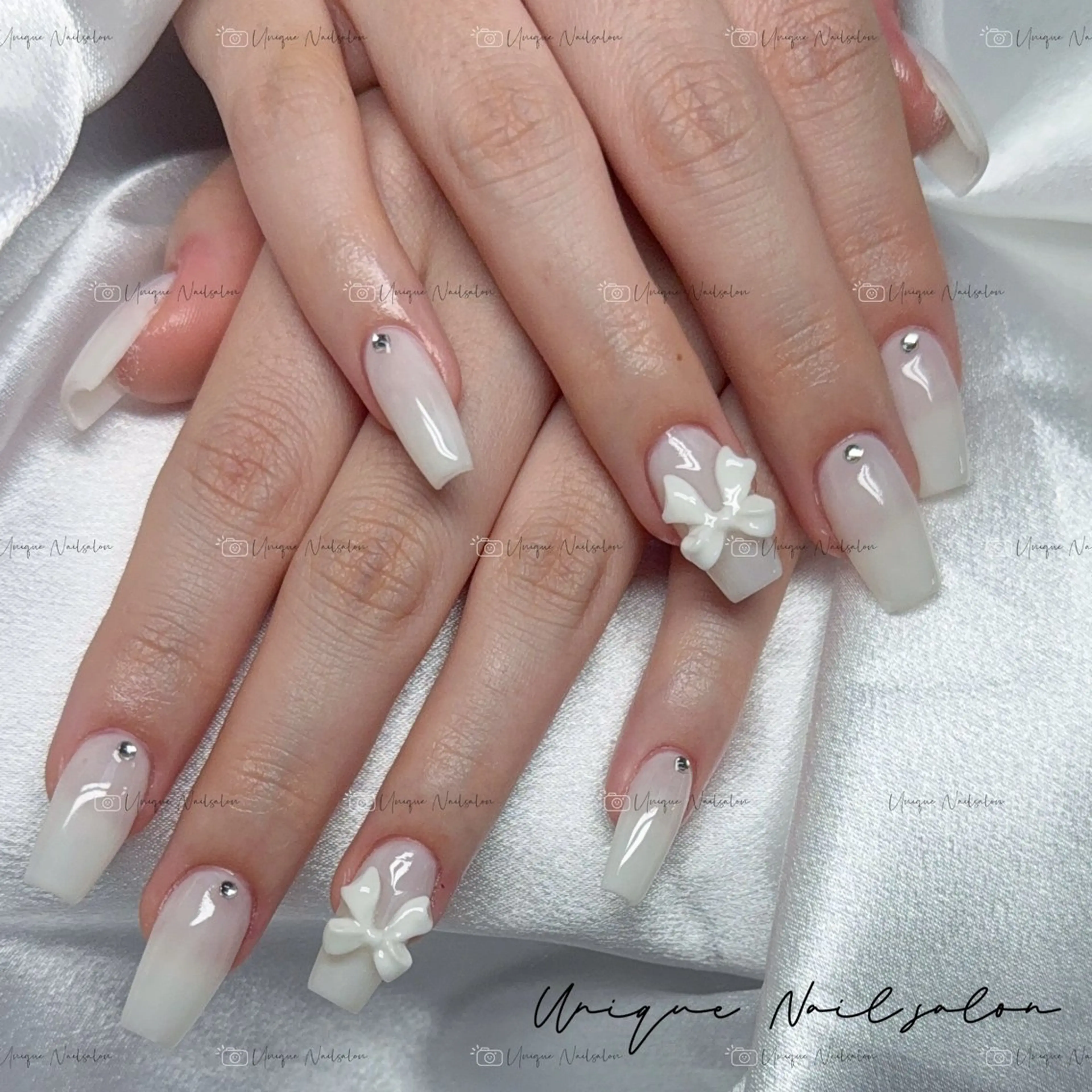 ネイル ハンドネイル ハンドケア UniqueNail 長さだし専門店のネイルデザイン