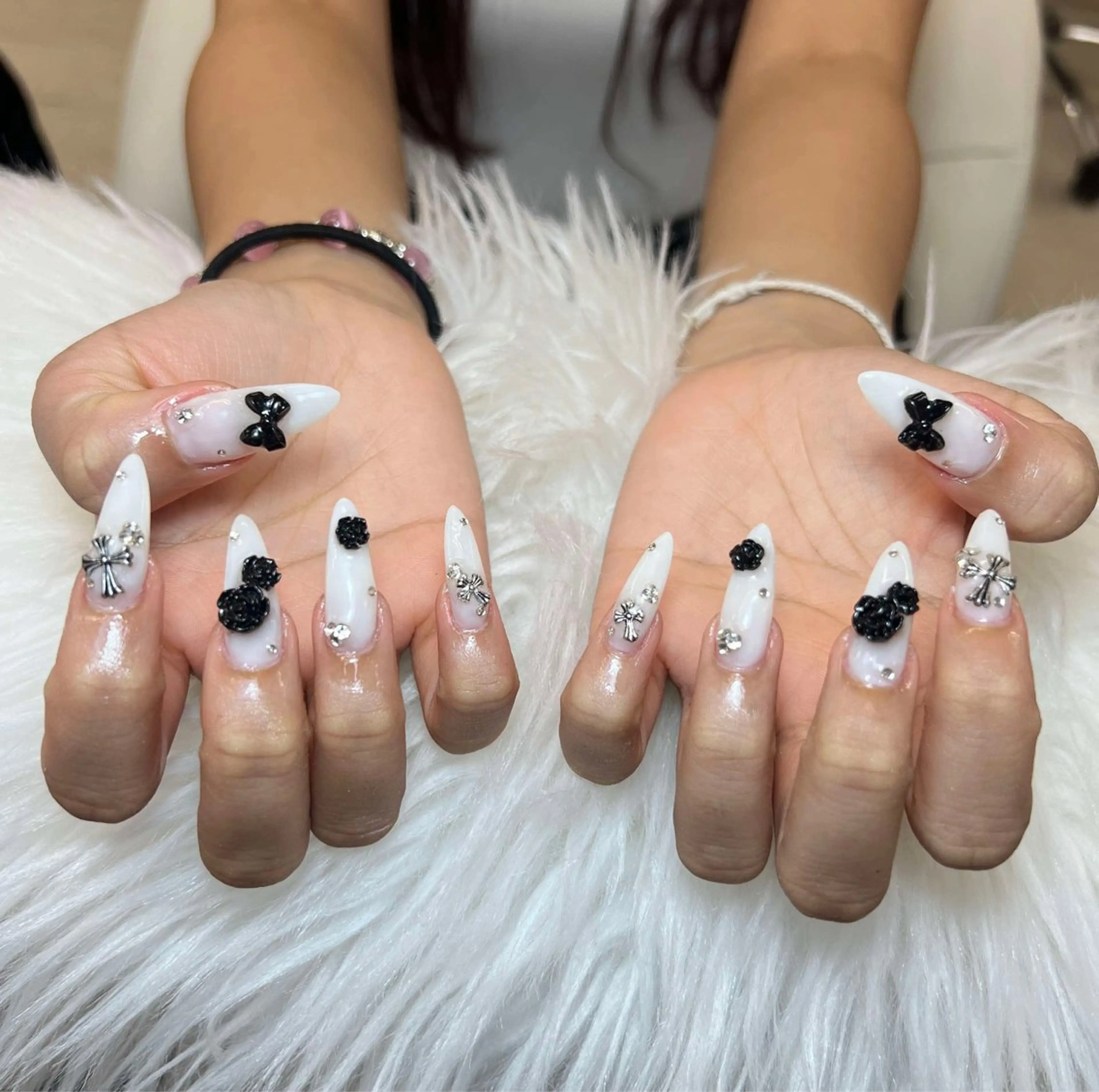 ネイル ハンドネイル ハンドケア Anh Nail 歌舞伎町のネイルデザイン