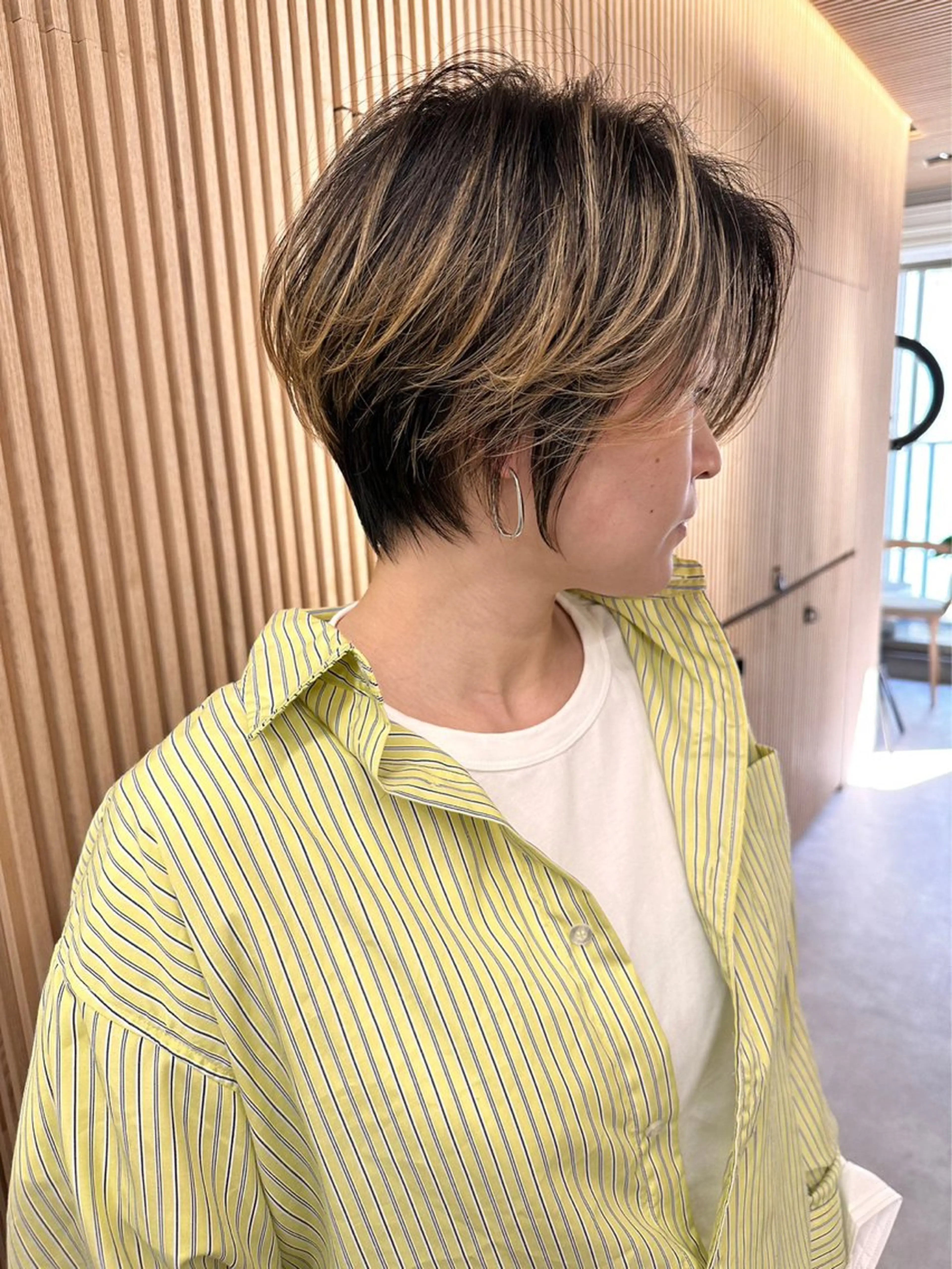 ショート カラー パーマ ショートボブ ハイライトカラー インナーカラー ボブ ハイライト ショート特化/ 似合わせカット/高津のヘアスタイル