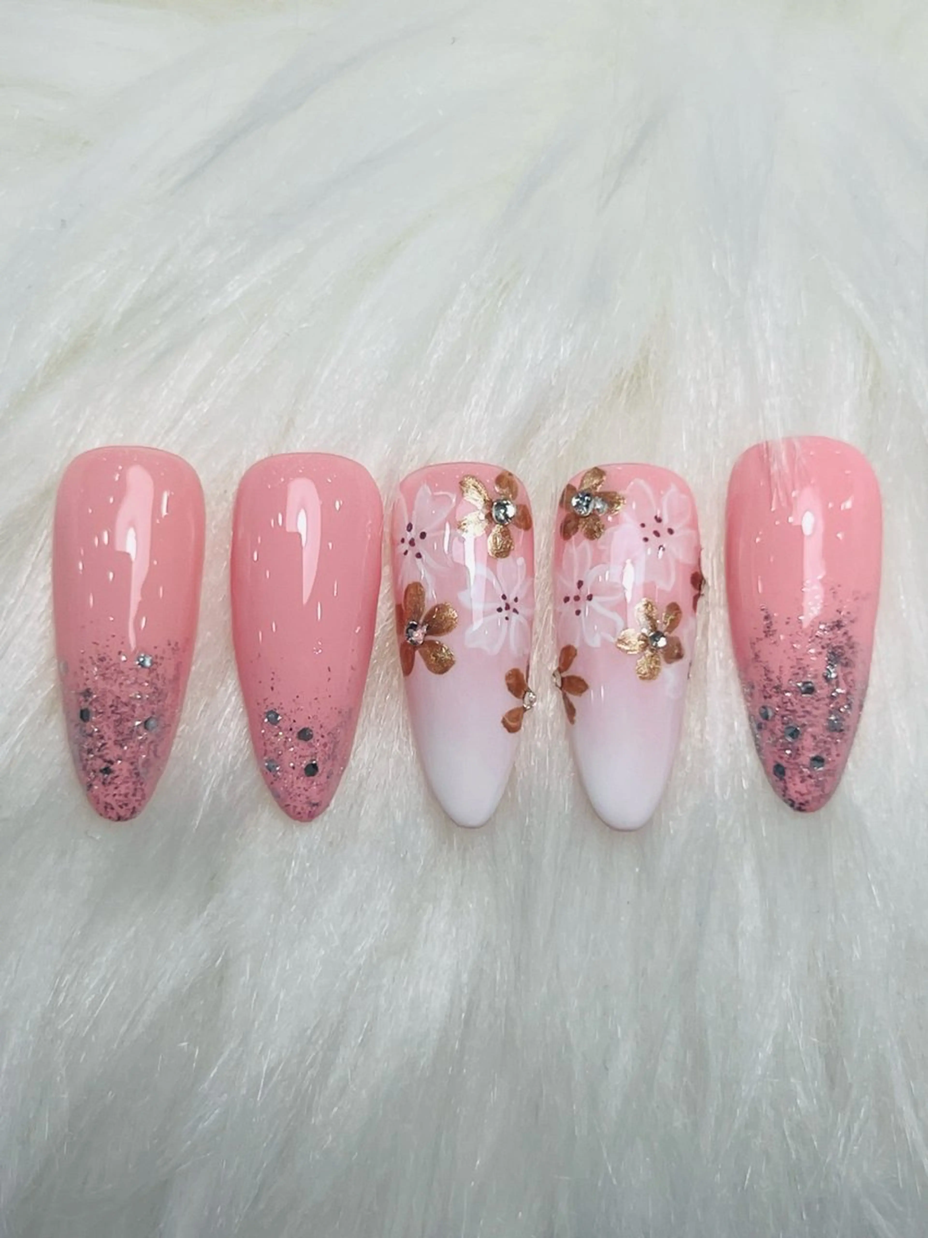 ネイル 安本 マイのネイルデザイン