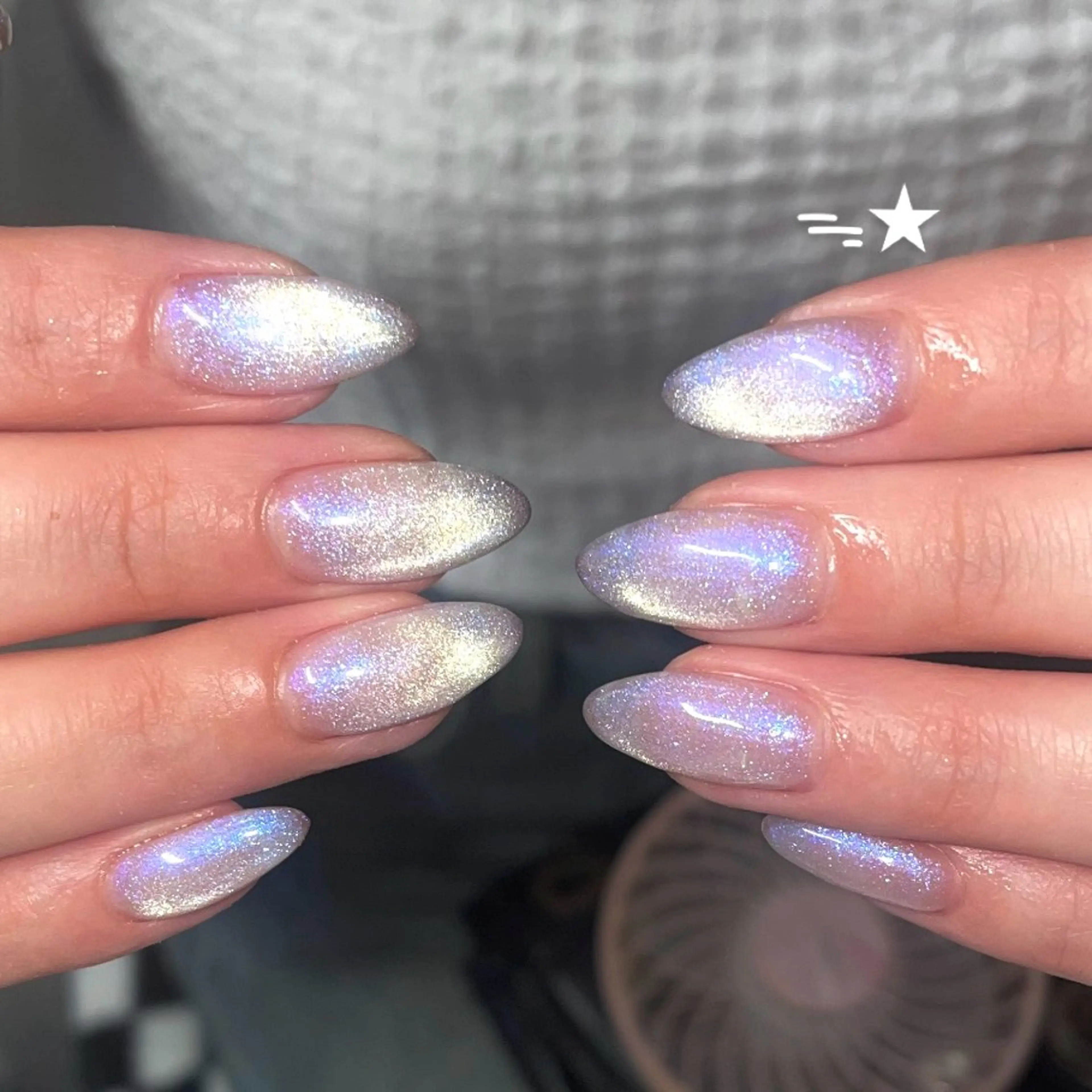 ネイル オーロラネイル ハンドネイル yuna@ 練習生☘️のネイルデザイン