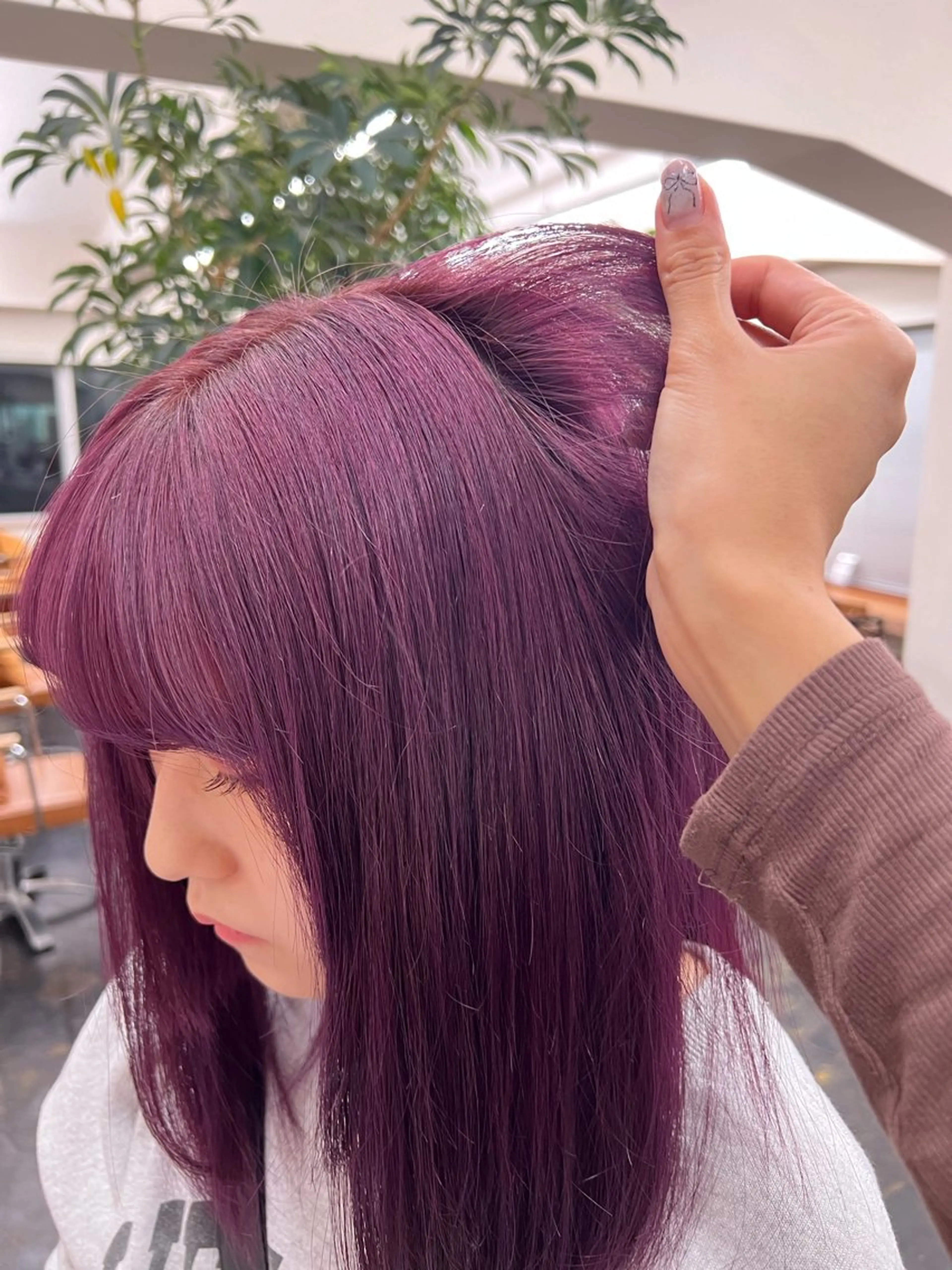 ミディアム カラー ブリーチ ヘアカラー Garland 表参道所属・ミディアムレイヤー/ 艶カラー🎀　emiのヘアスタイル